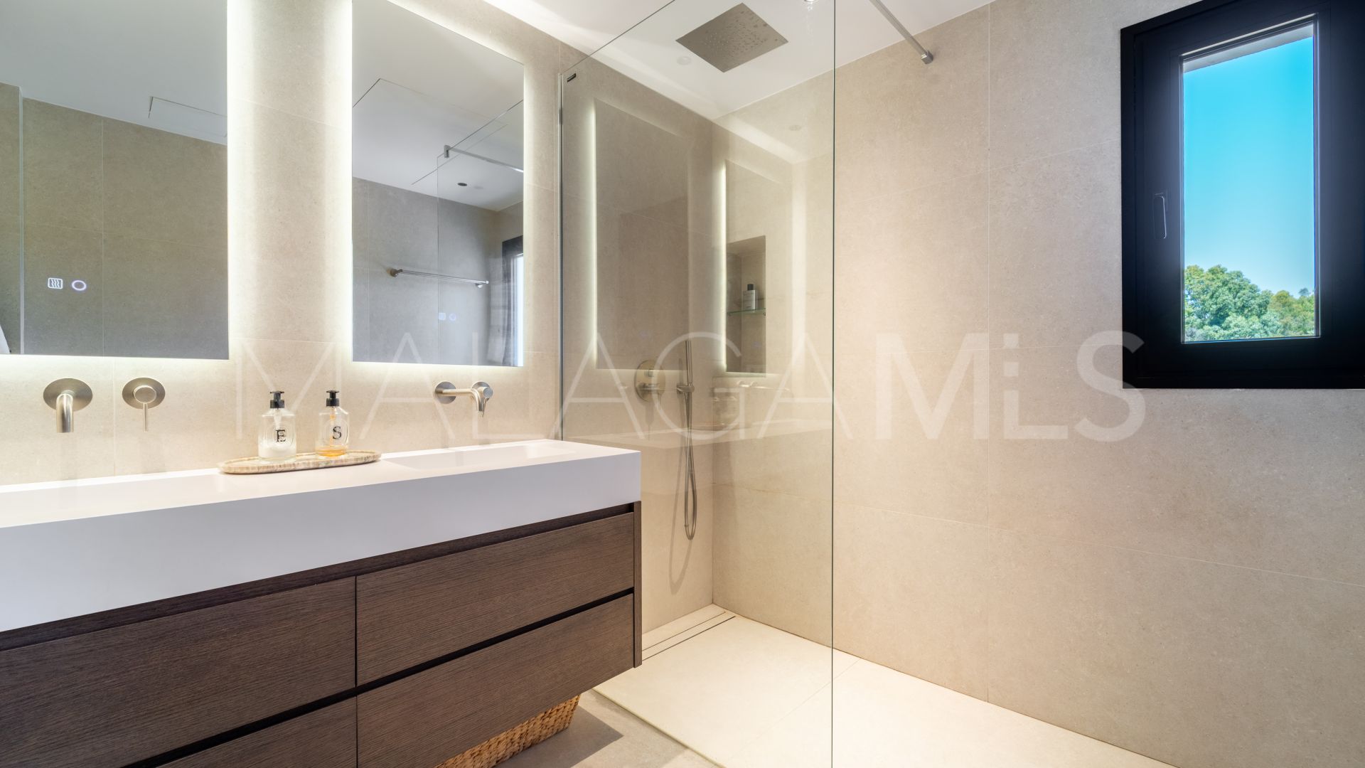 Duplex penthouse for sale in Jardines de las Fuentes
