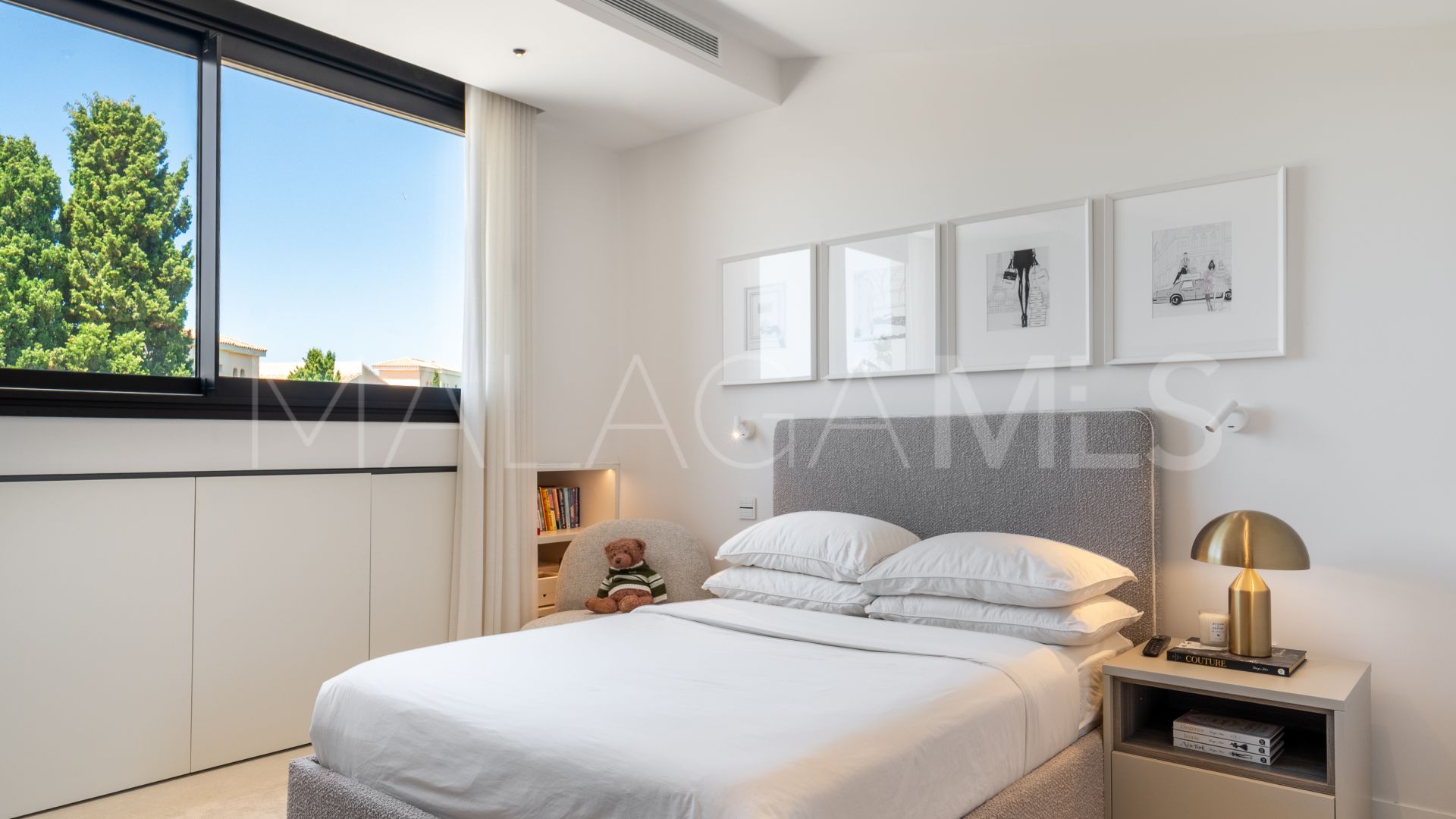 Duplex penthouse for sale in Jardines de las Fuentes