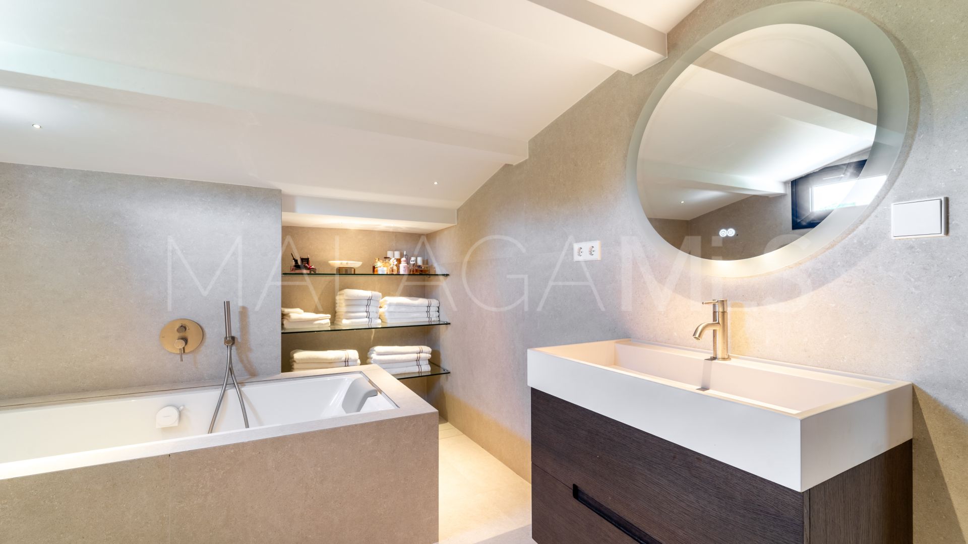 Duplex penthouse for sale in Jardines de las Fuentes