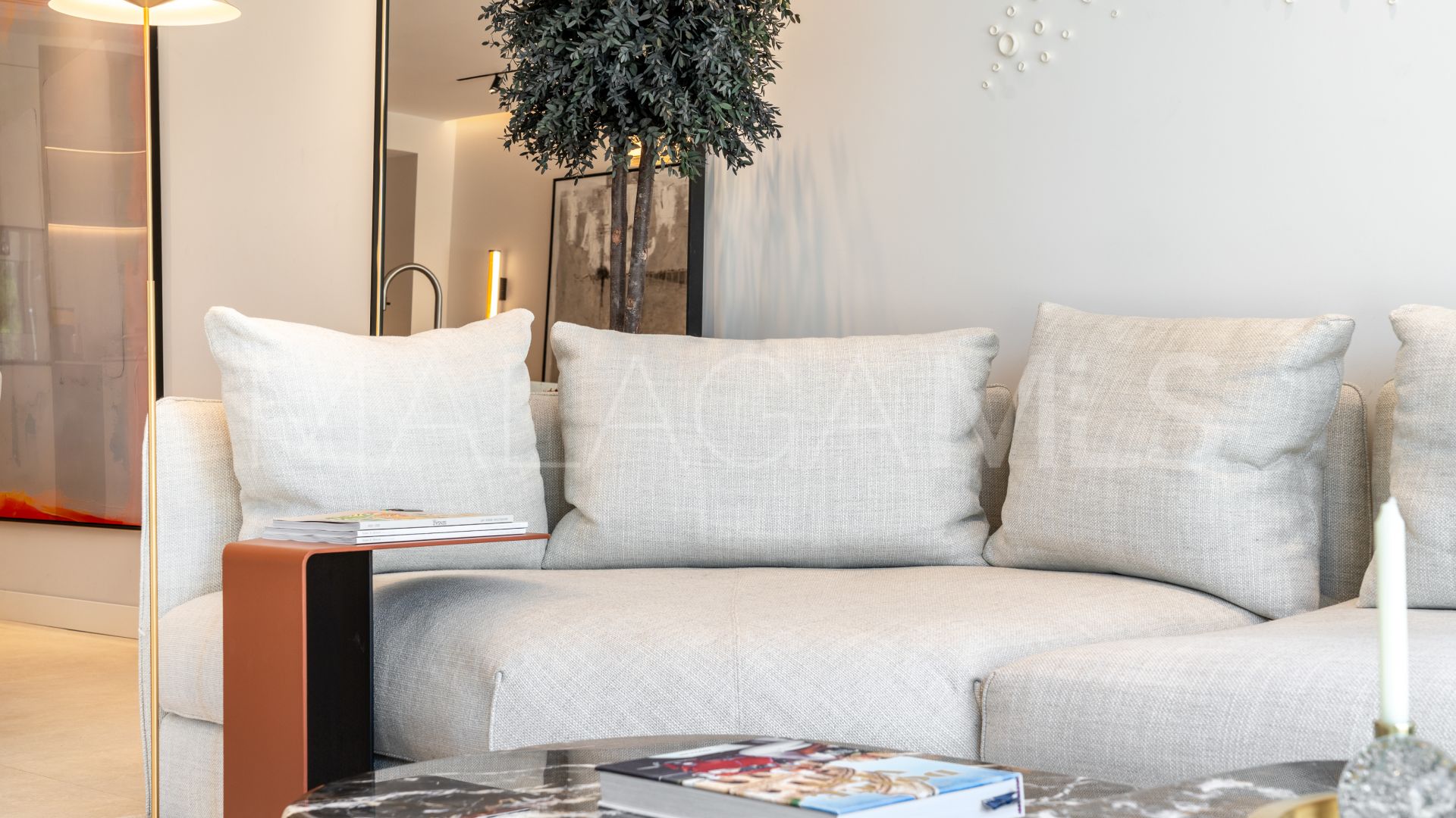 Duplex penthouse for sale in Jardines de las Fuentes
