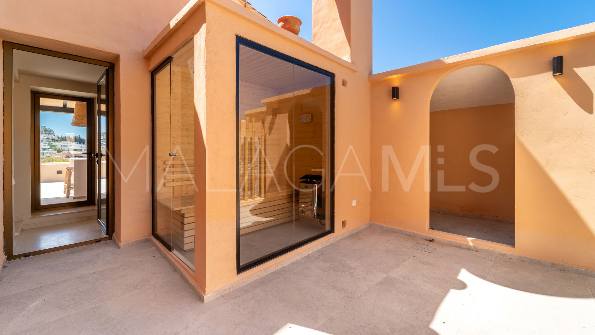 Duplex penthouse for sale in La Cartuja del Golf