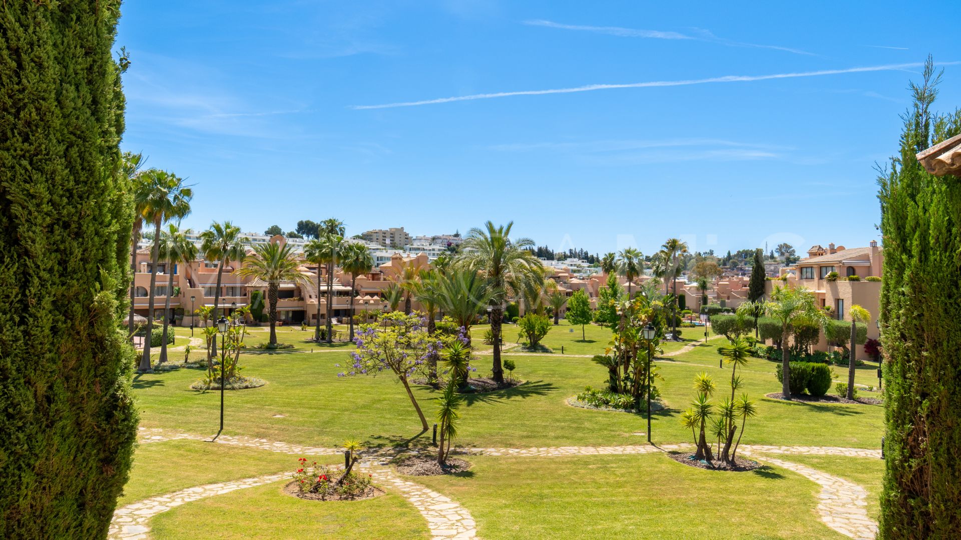 Duplex penthouse for sale in La Cartuja del Golf