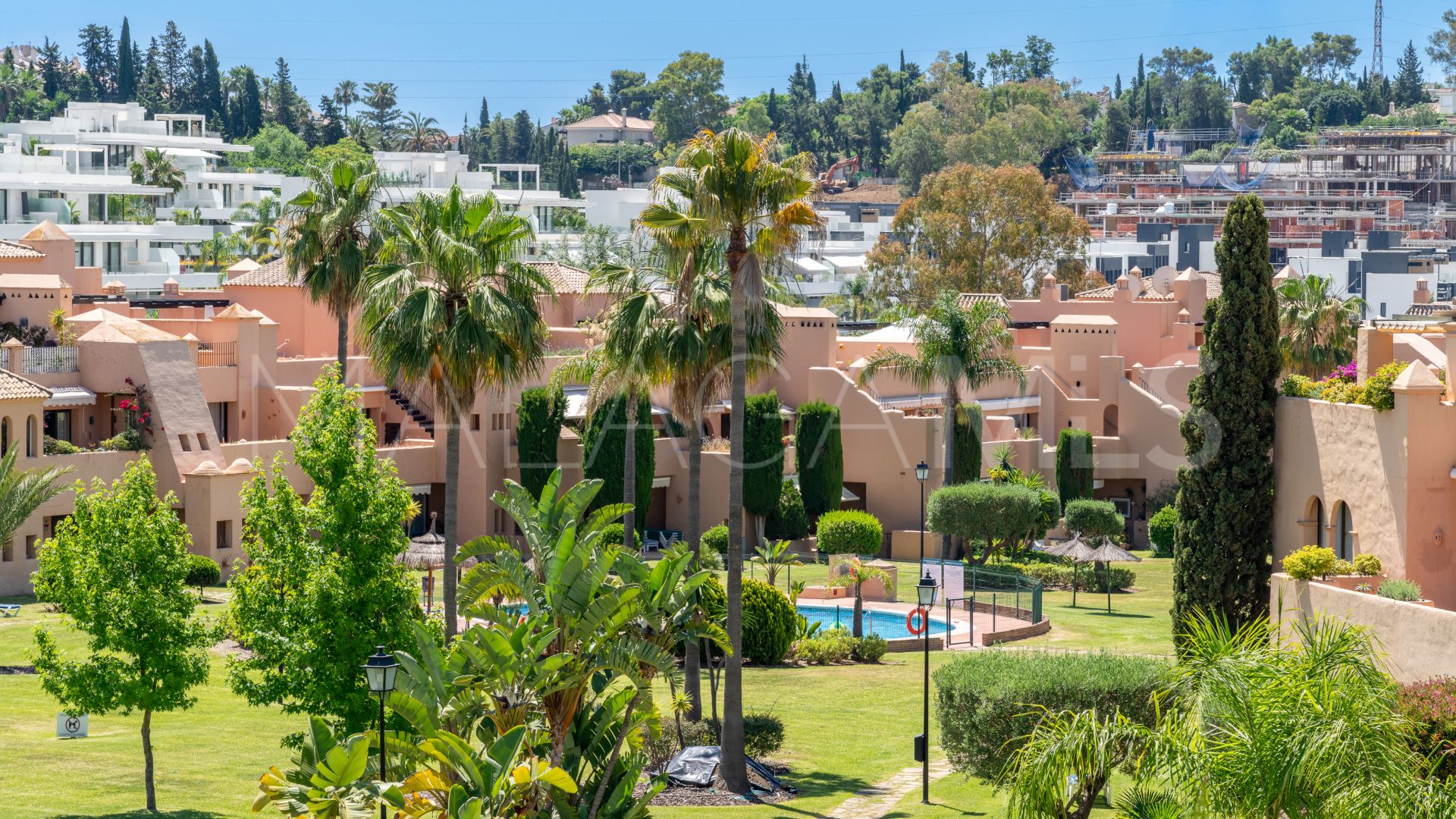 Duplex penthouse for sale in La Cartuja del Golf