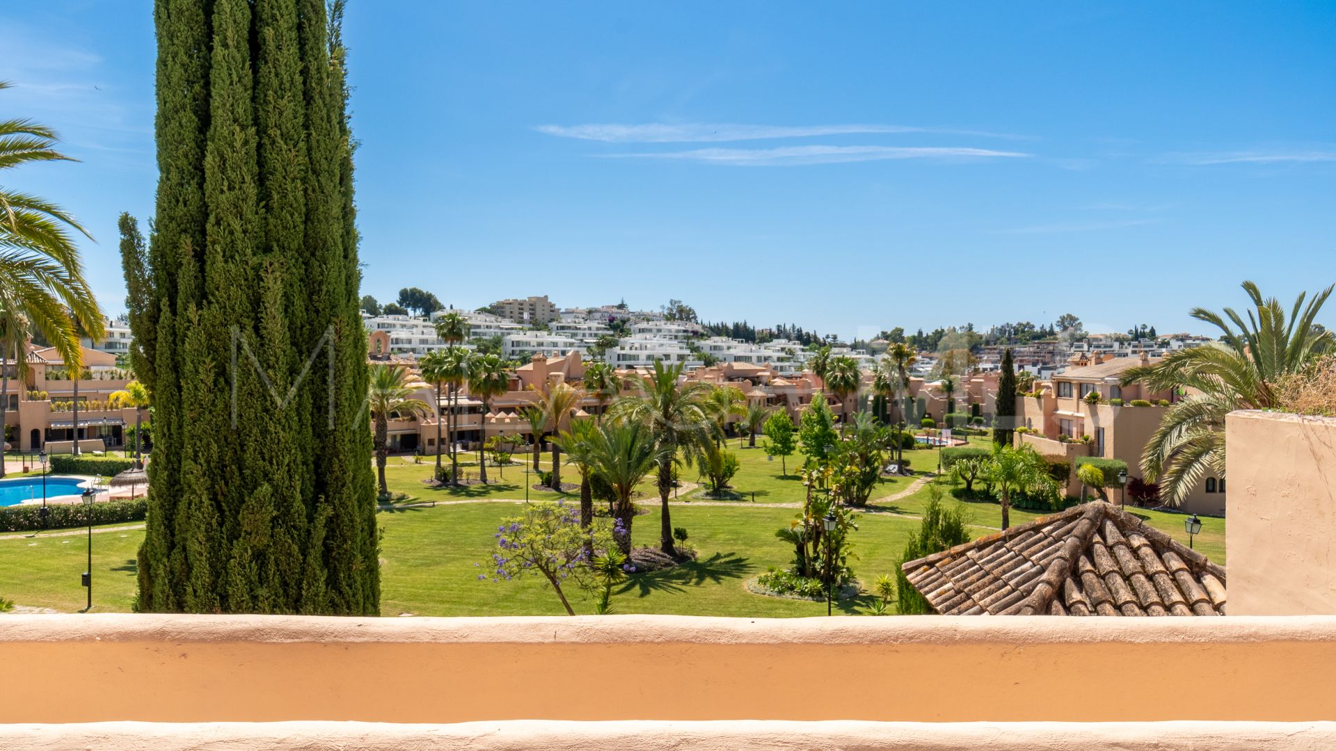 Duplex penthouse for sale in La Cartuja del Golf