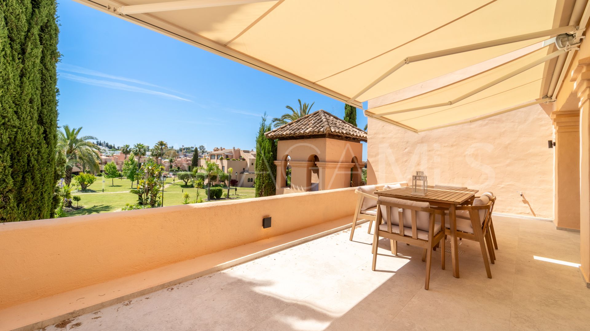 Duplex penthouse for sale in La Cartuja del Golf