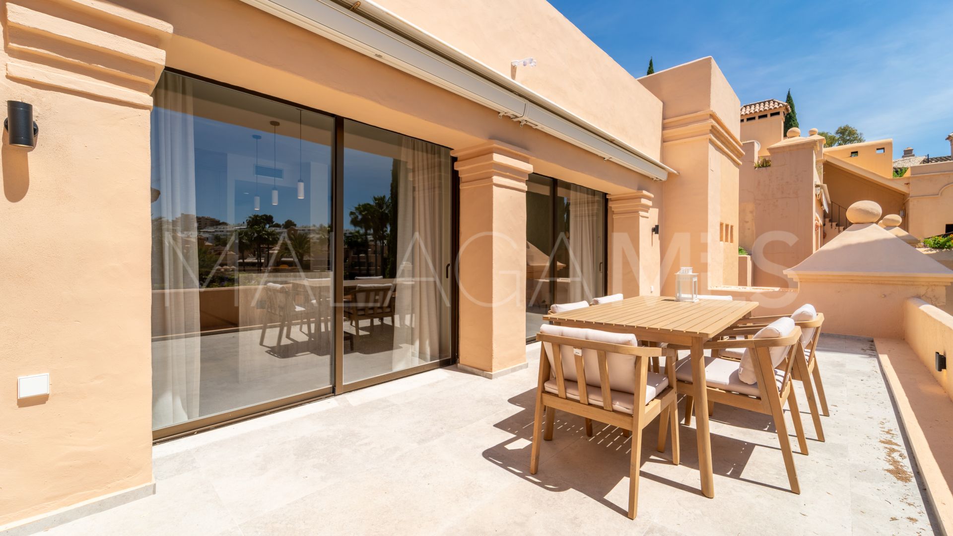 Duplex penthouse for sale in La Cartuja del Golf