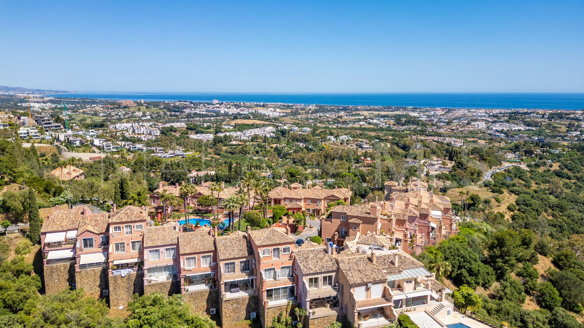 Buy adosado in Monte Halcones de 3 bedrooms