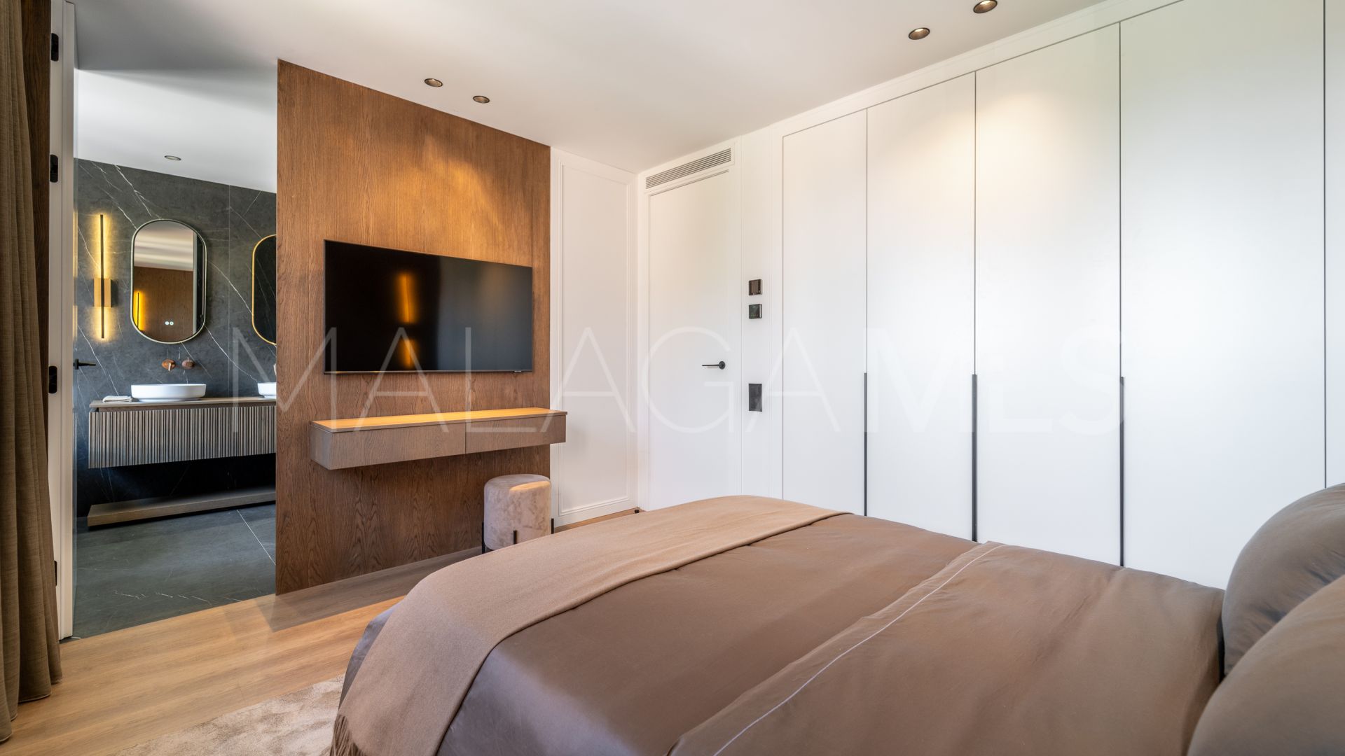 Buy adosado in Monte Halcones de 3 bedrooms