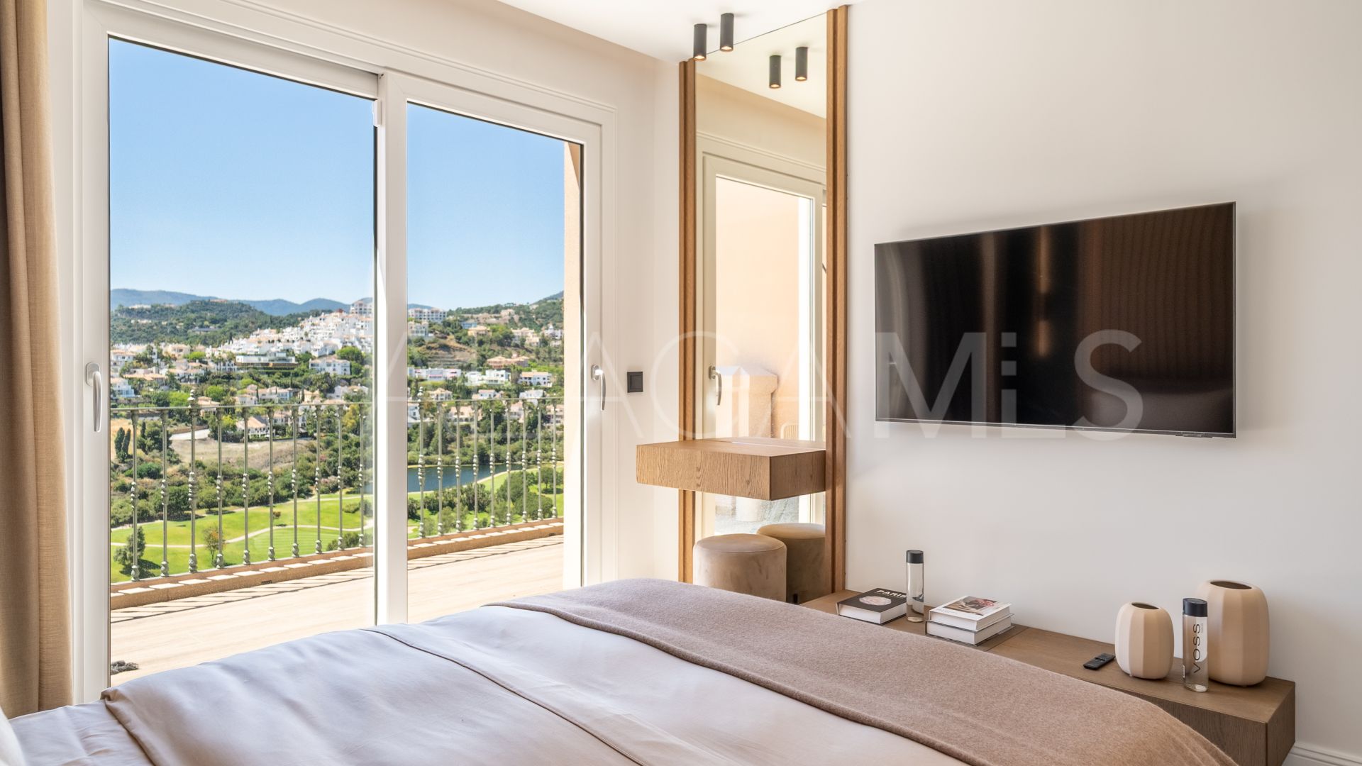 Buy adosado in Monte Halcones de 3 bedrooms