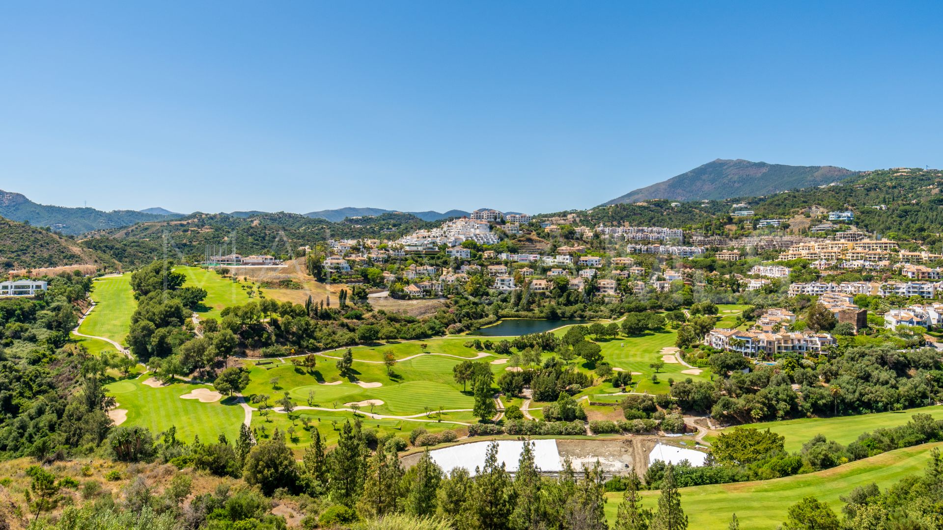 Buy adosado in Monte Halcones de 3 bedrooms