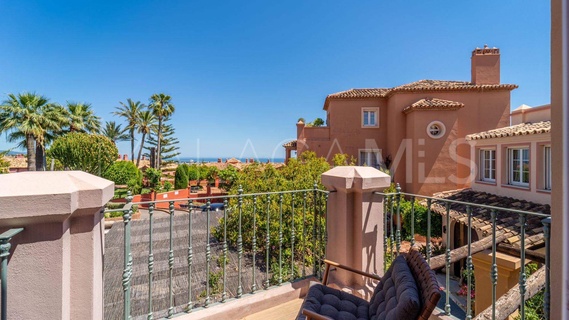 Buy adosado in Monte Halcones de 3 bedrooms