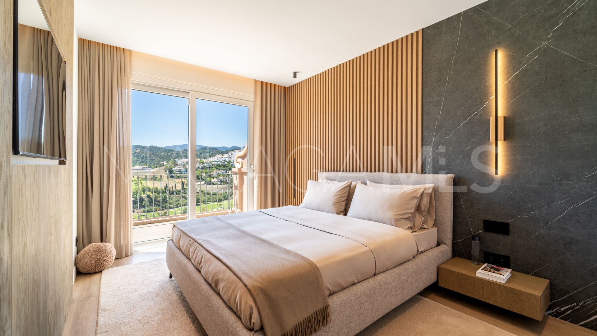Buy adosado in Monte Halcones de 3 bedrooms