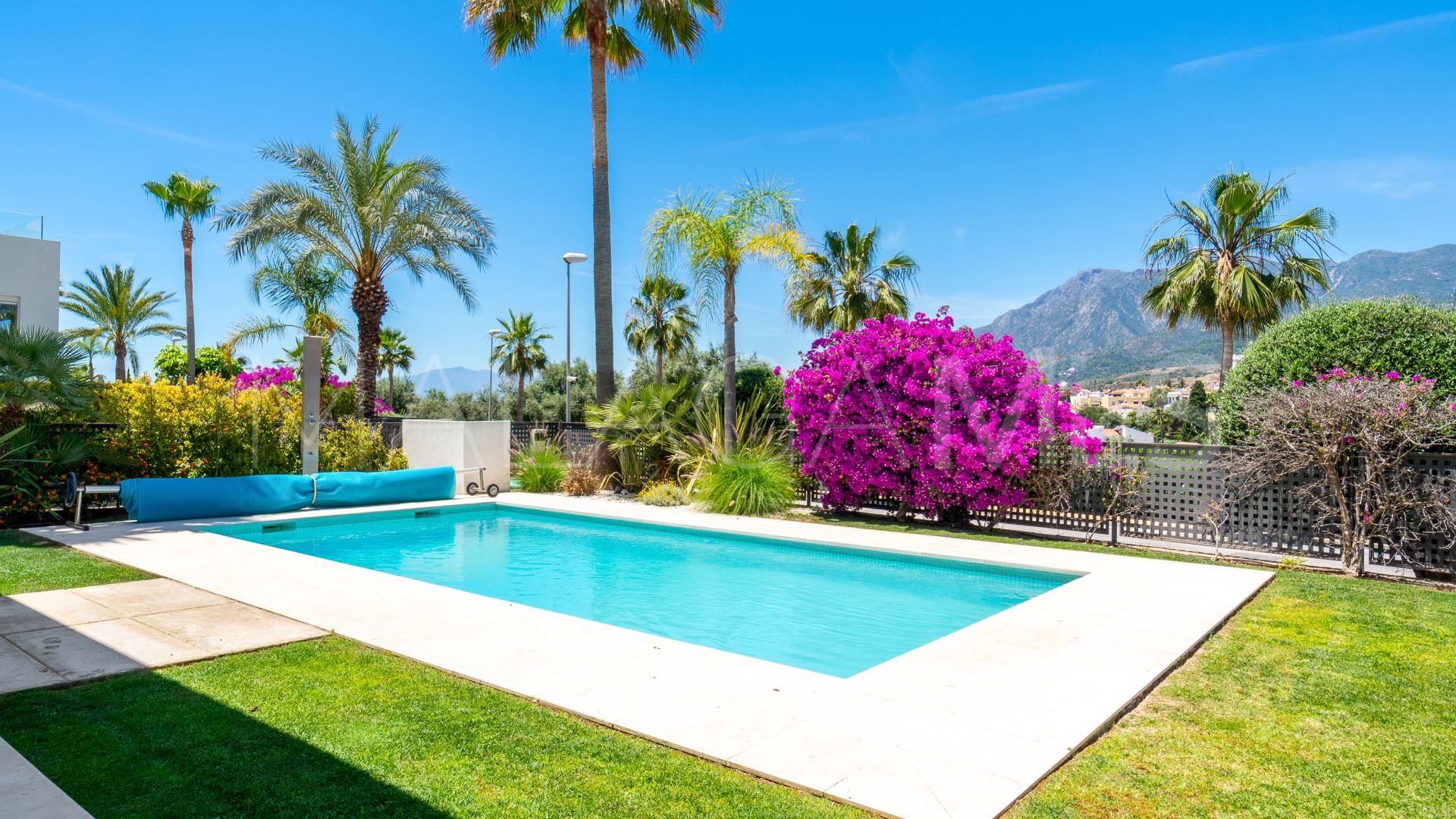 Villa for sale in La Finca de Marbella