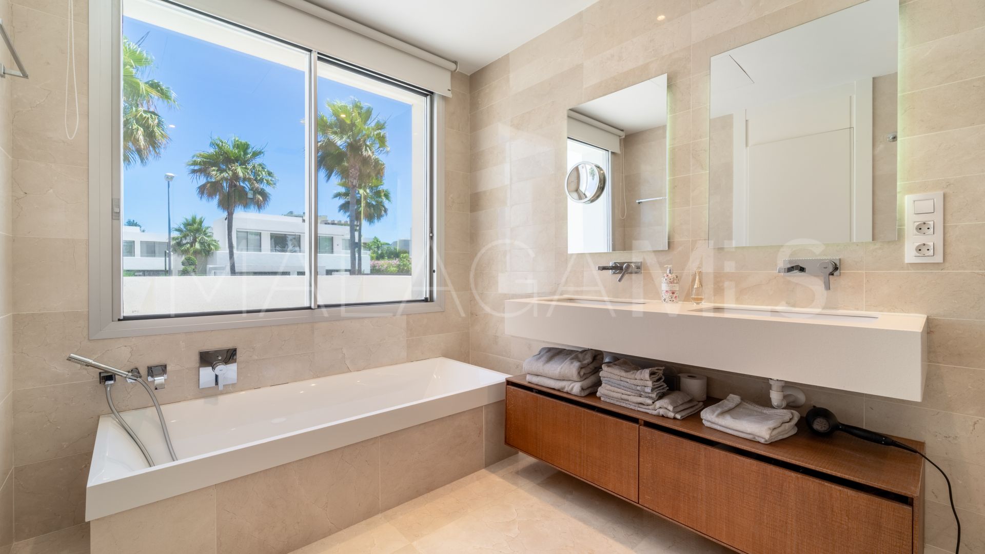 Villa for sale in La Finca de Marbella