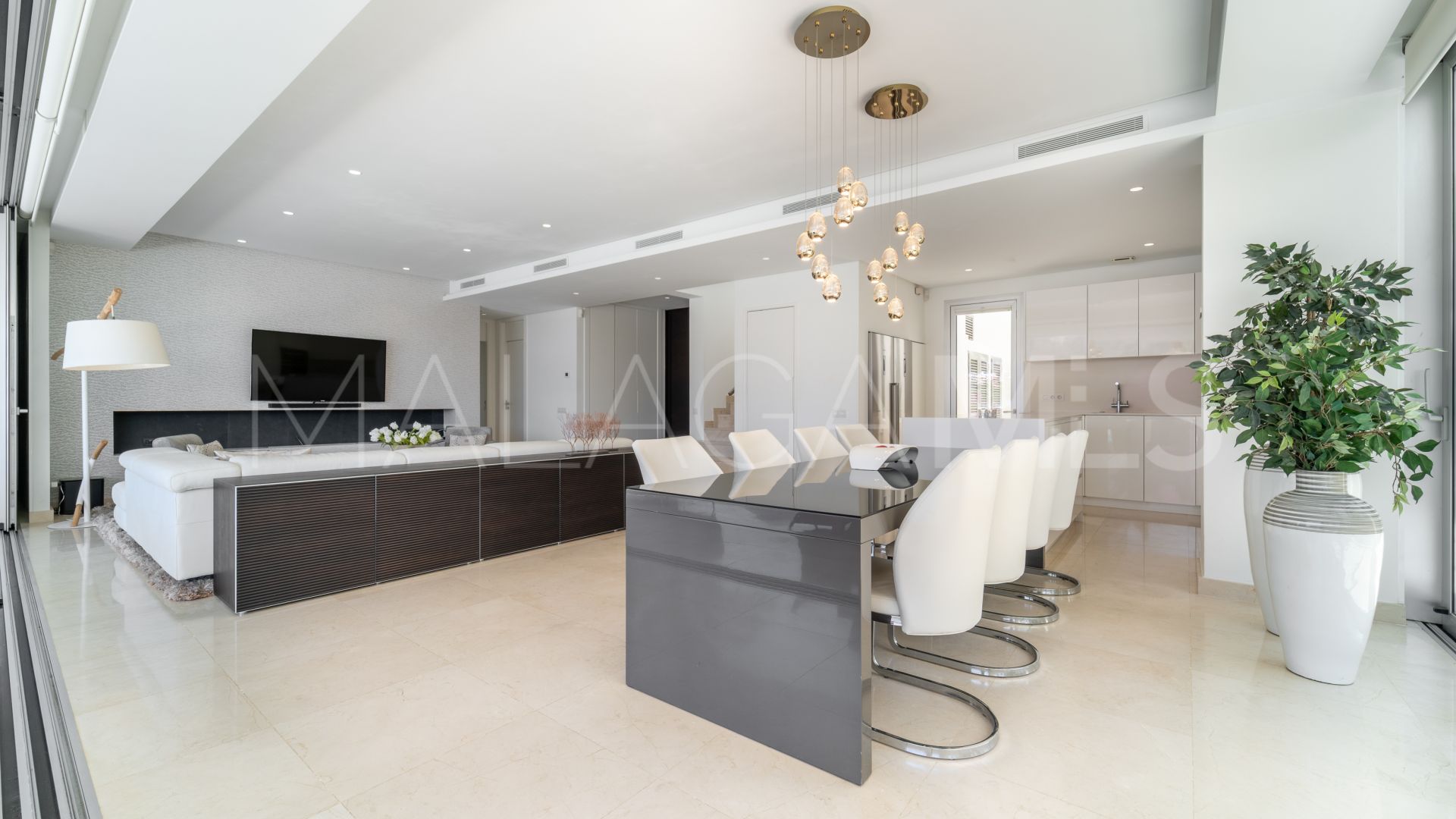 Villa for sale in La Finca de Marbella