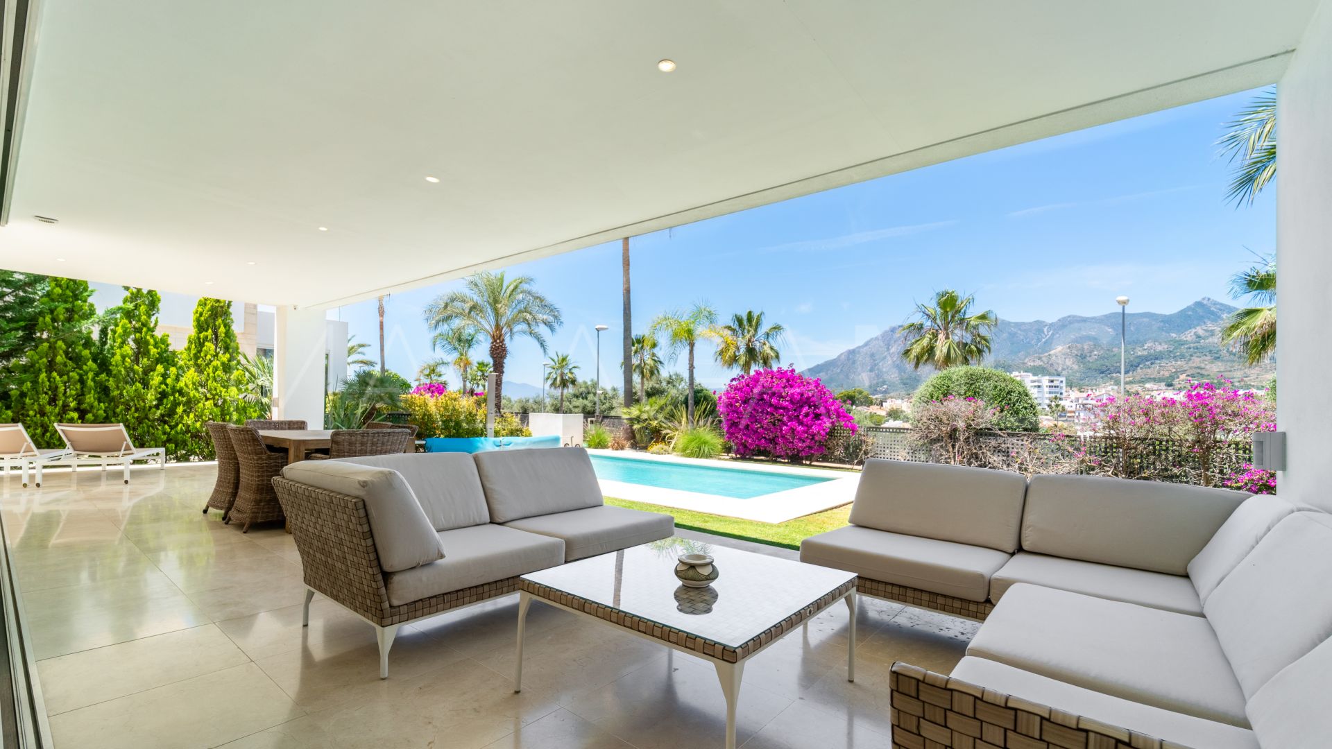 Villa for sale in La Finca de Marbella