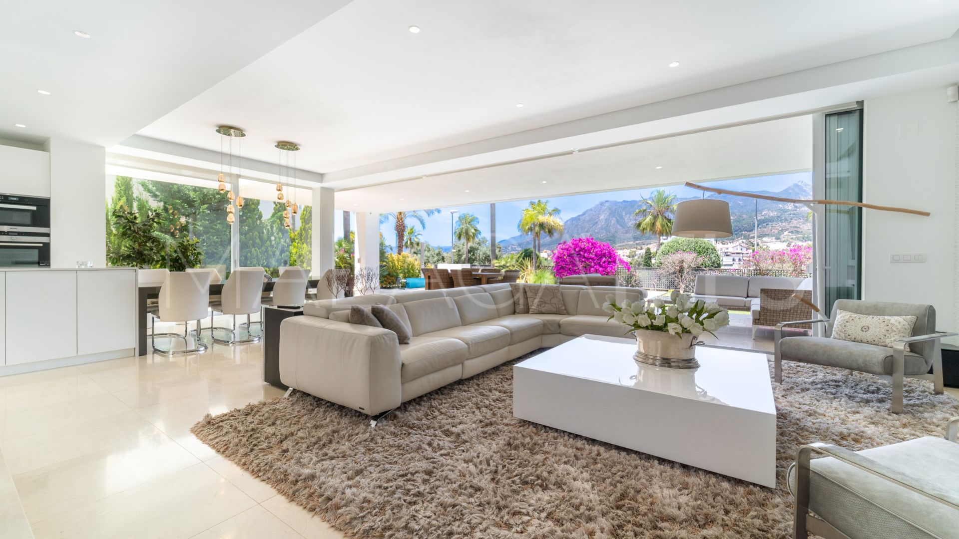 Villa for sale in La Finca de Marbella