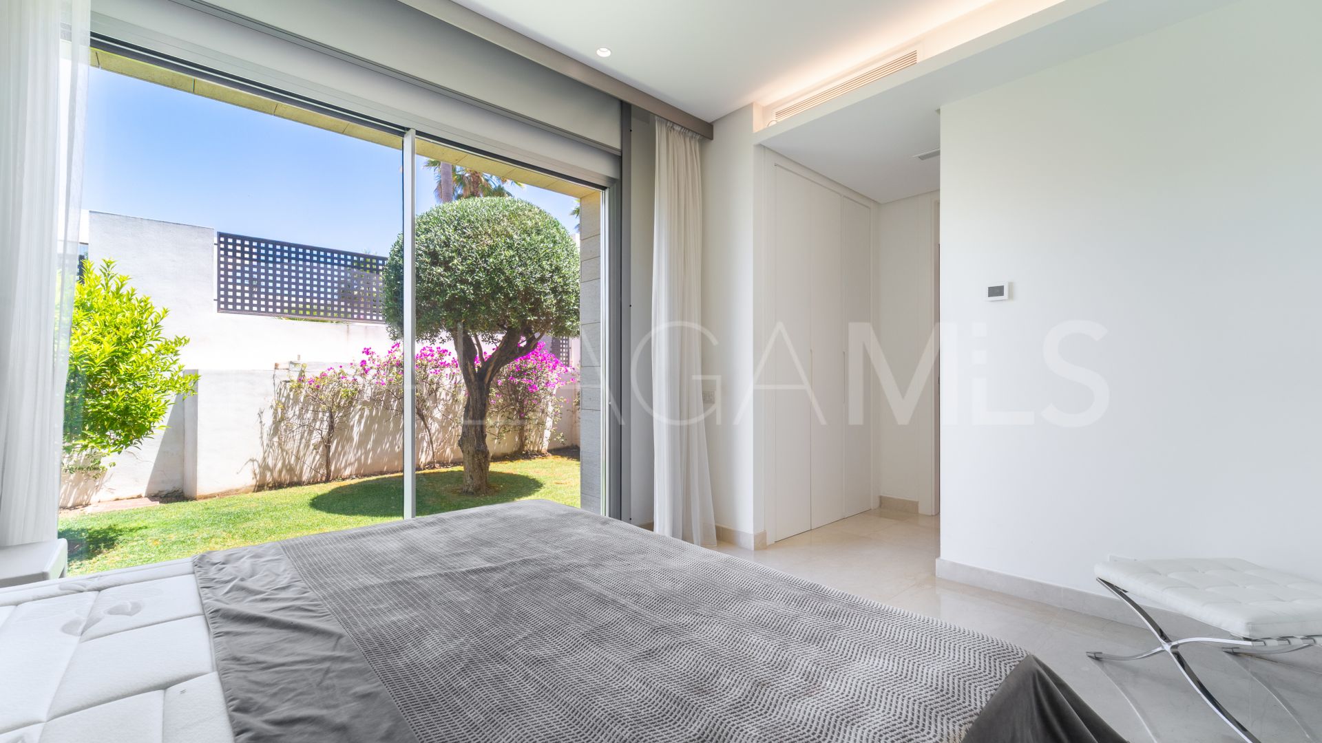 Villa for sale in La Finca de Marbella