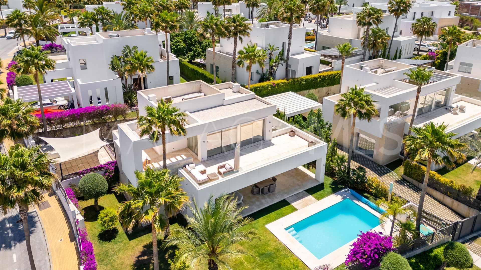 Villa for sale in La Finca de Marbella