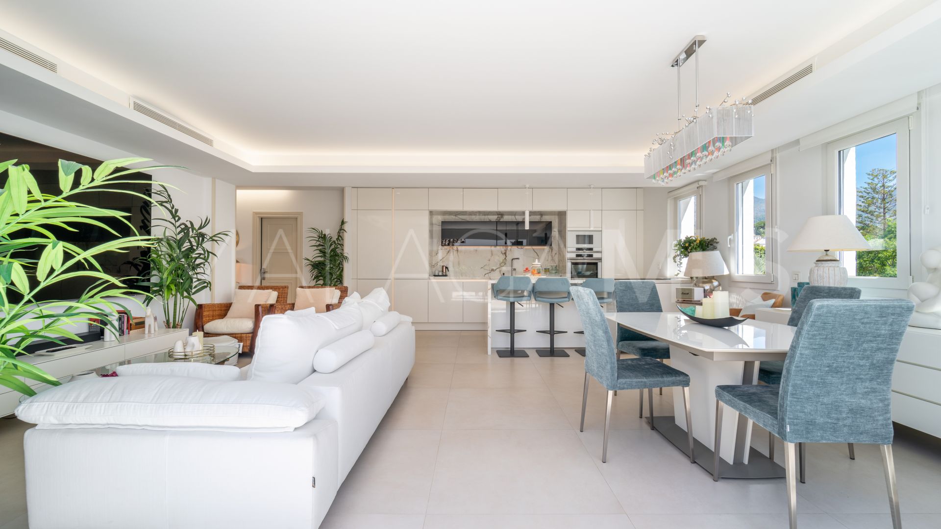 For sale 2 bedrooms penthouse in Las Cañas Beach