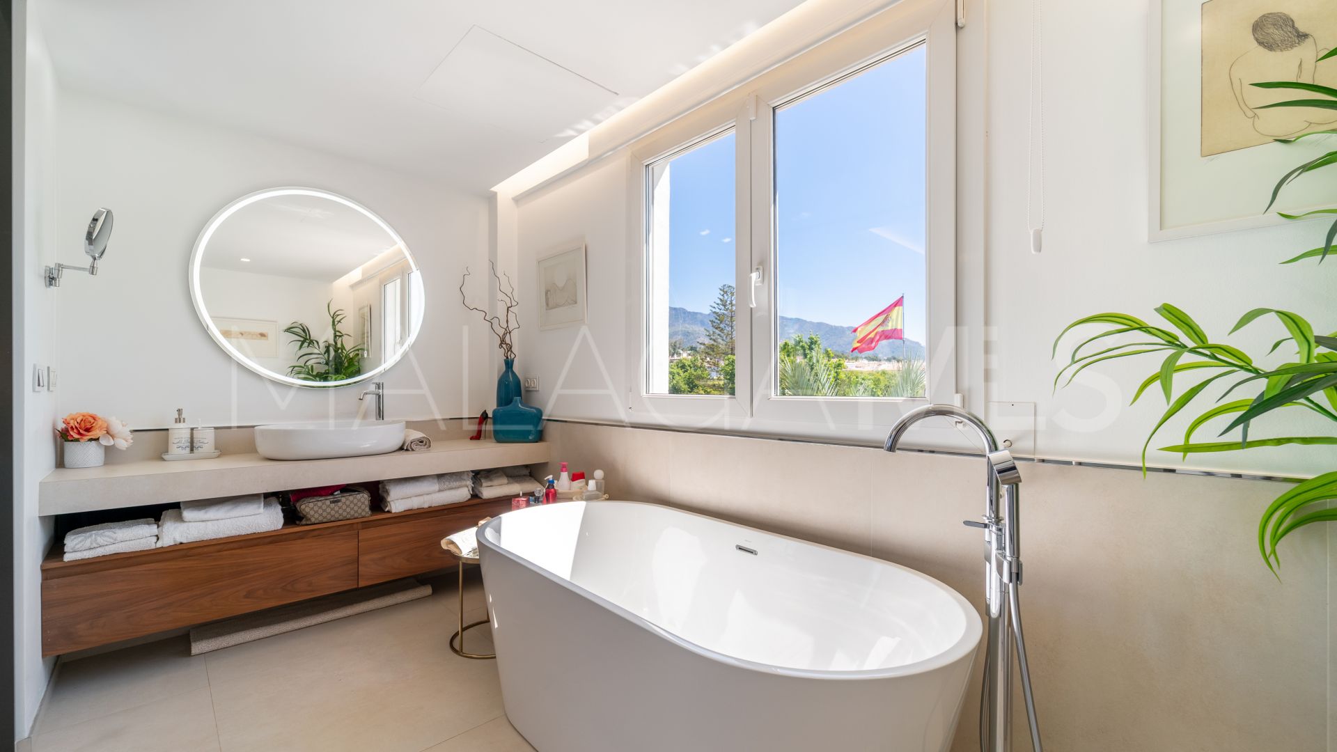 For sale 2 bedrooms penthouse in Las Cañas Beach