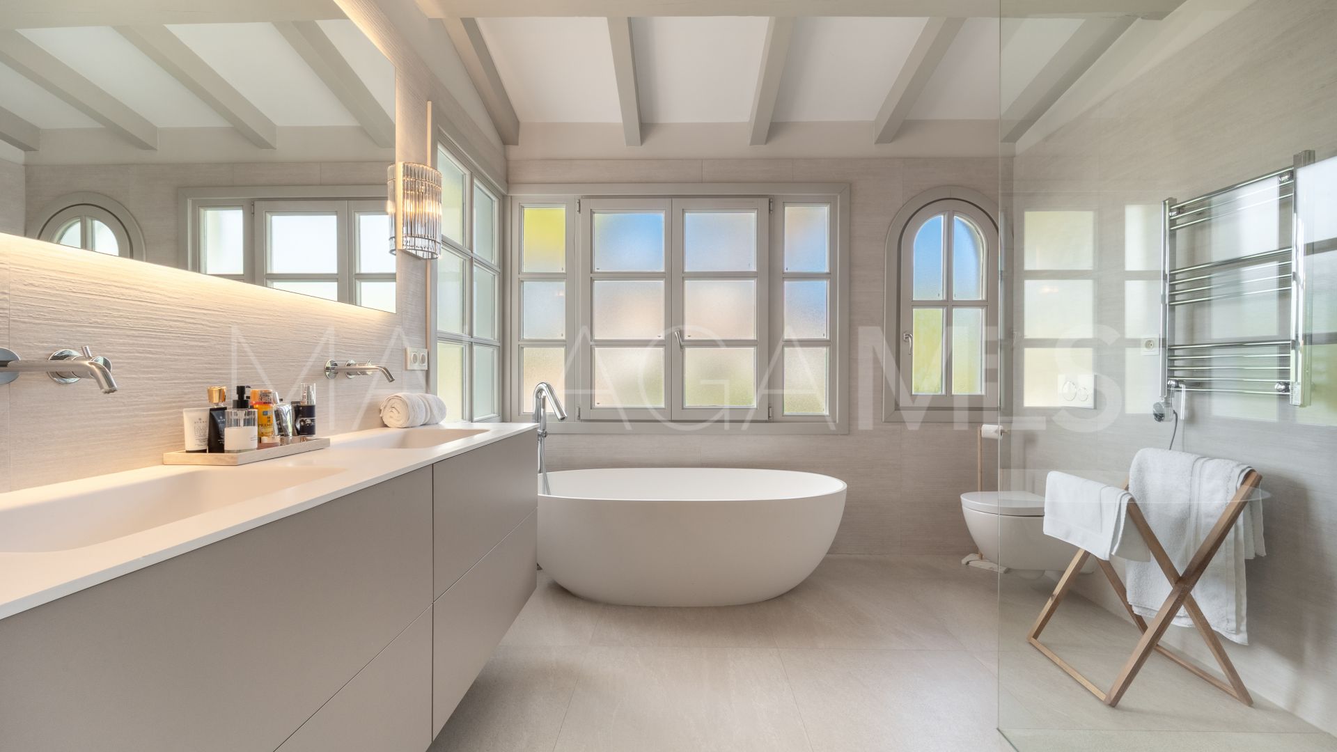 For sale 6 bedrooms villa in Los Naranjos Golf