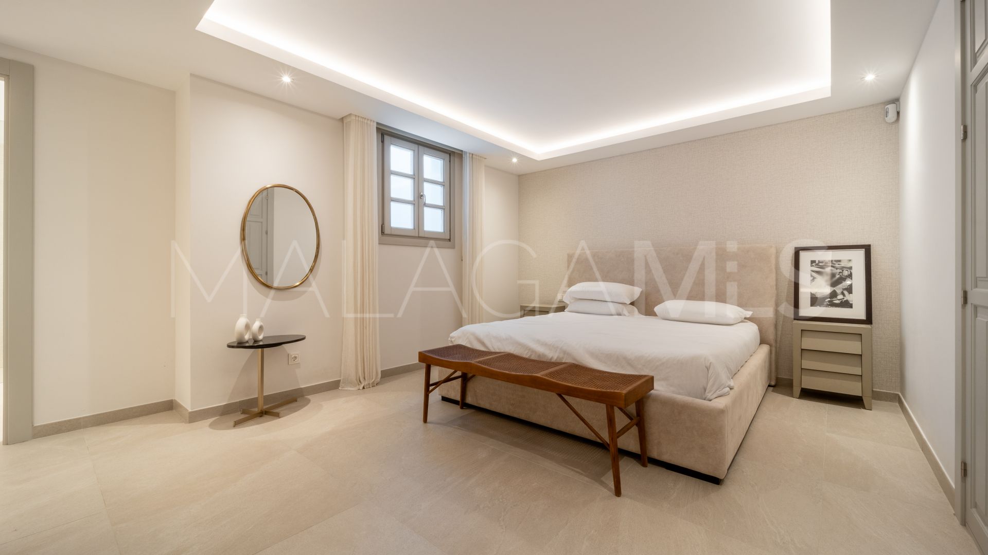 For sale 6 bedrooms villa in Los Naranjos Golf