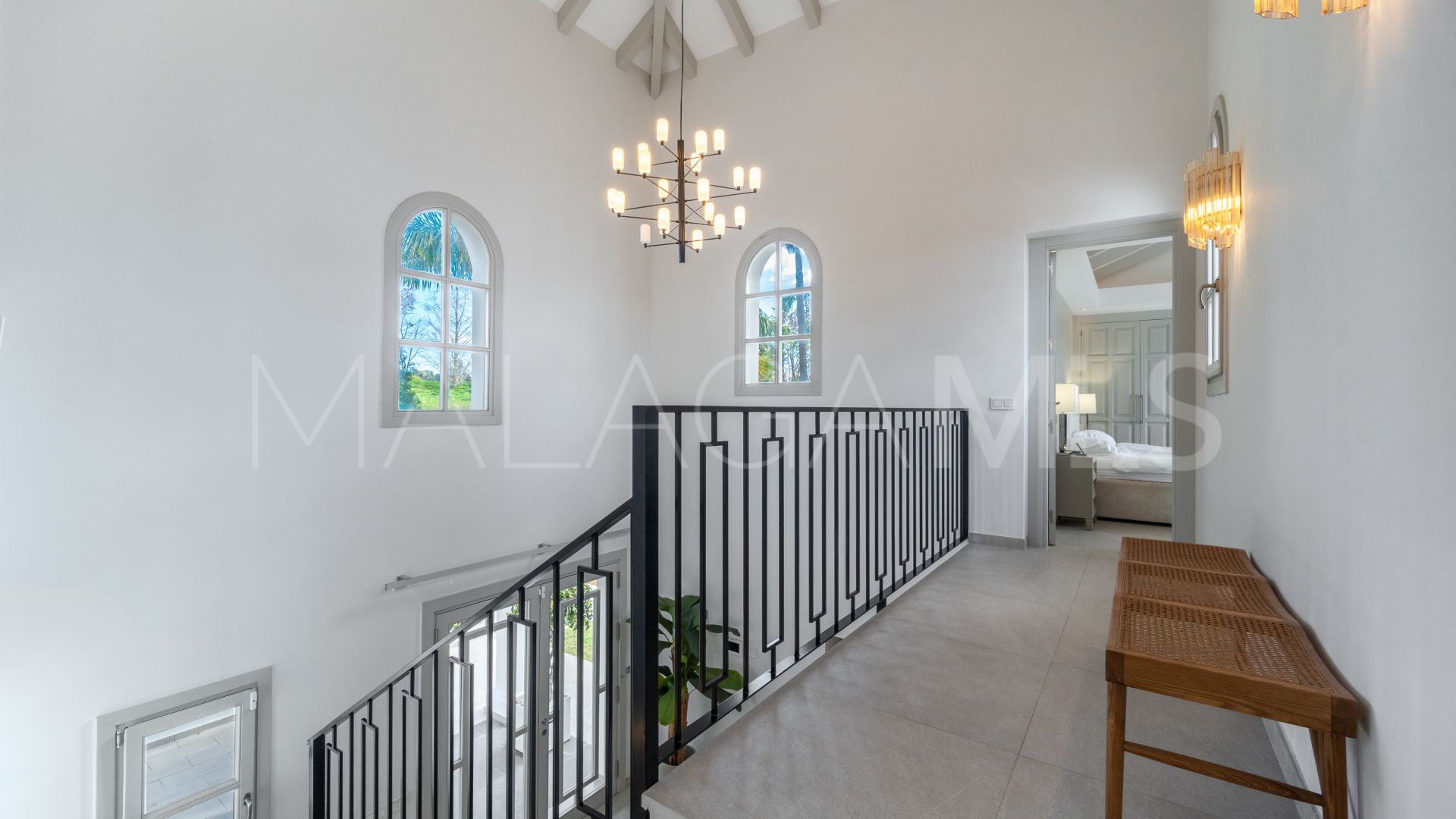 For sale 6 bedrooms villa in Los Naranjos Golf