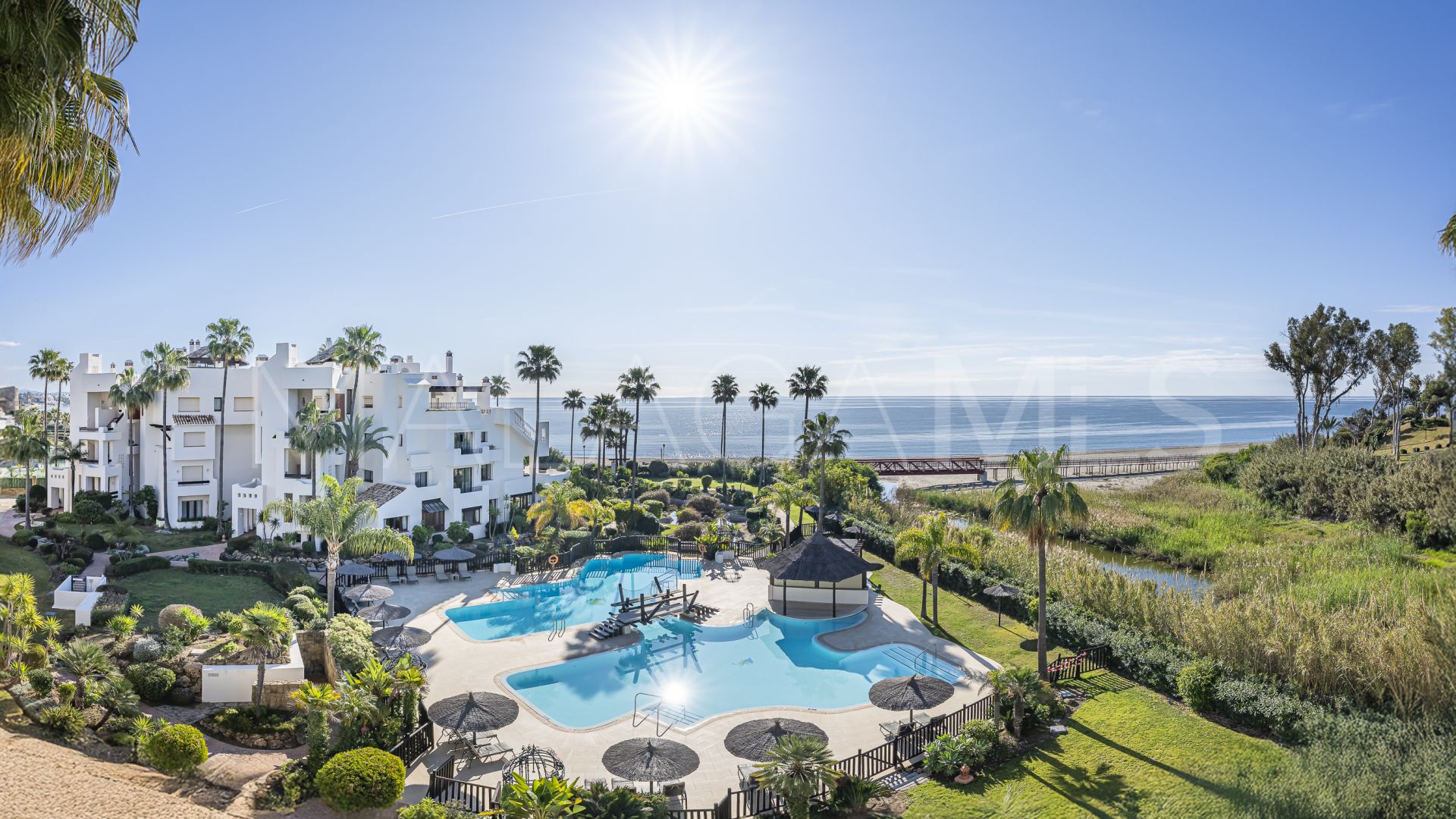 Zweistöckiges penthouse for sale in Bahía del Velerín