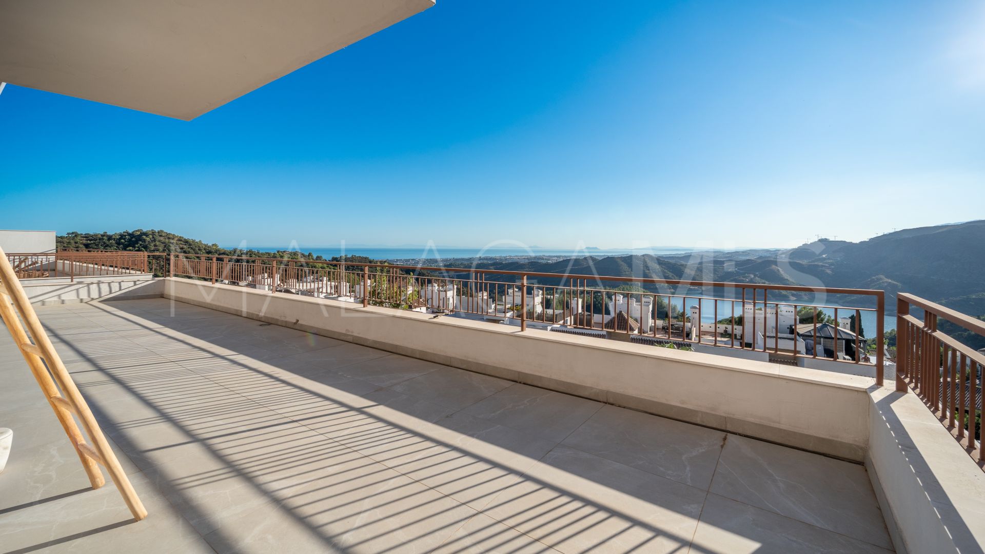 Lägenhet for sale in Almazara Hills