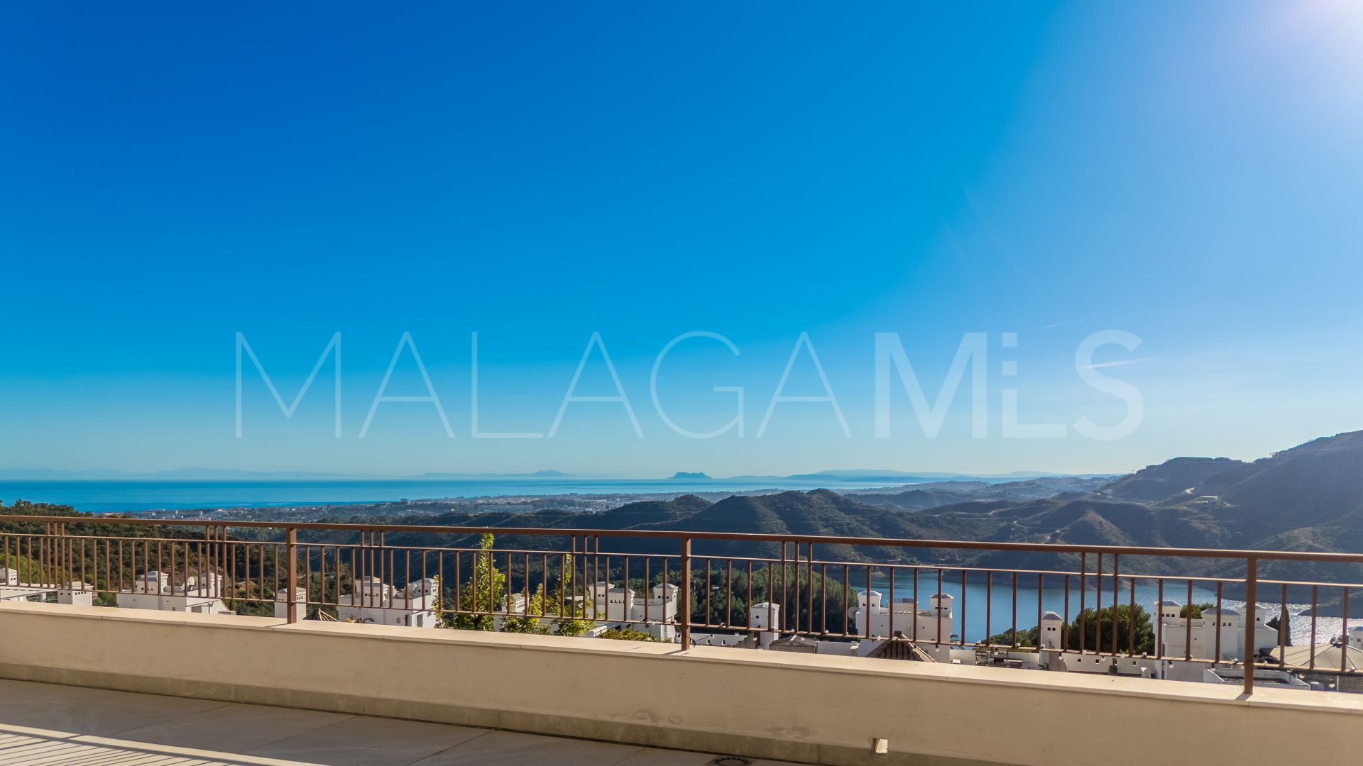 Lägenhet for sale in Almazara Hills