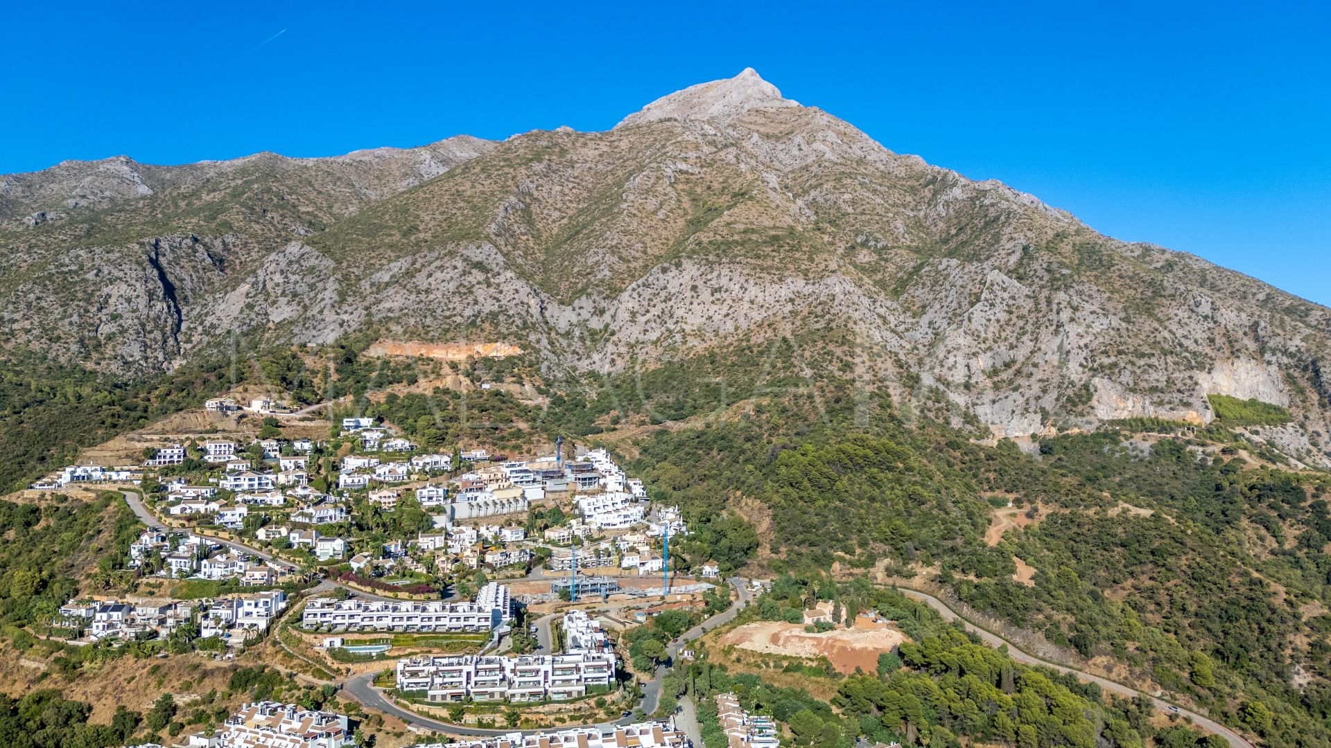 Lägenhet for sale in Almazara Hills