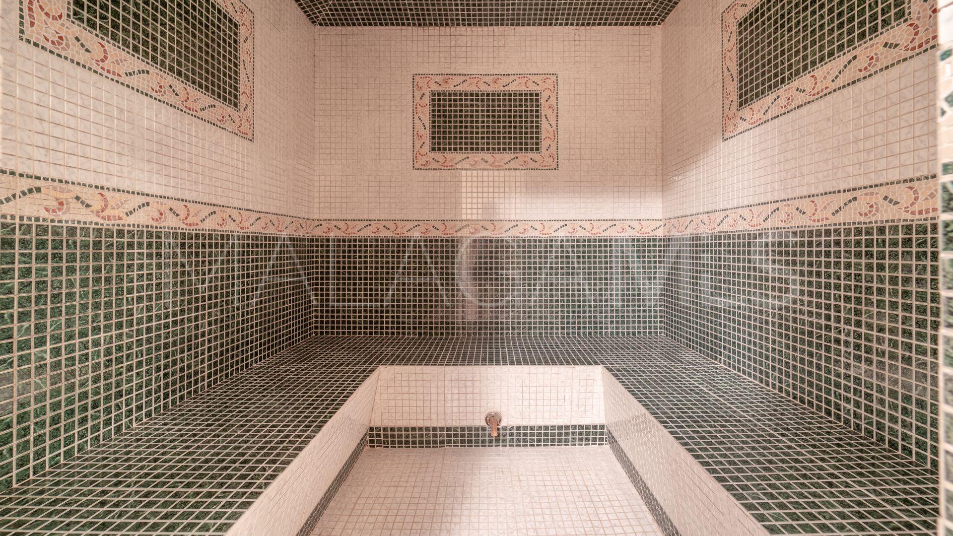 Villa for sale in Cerrado de Elviria