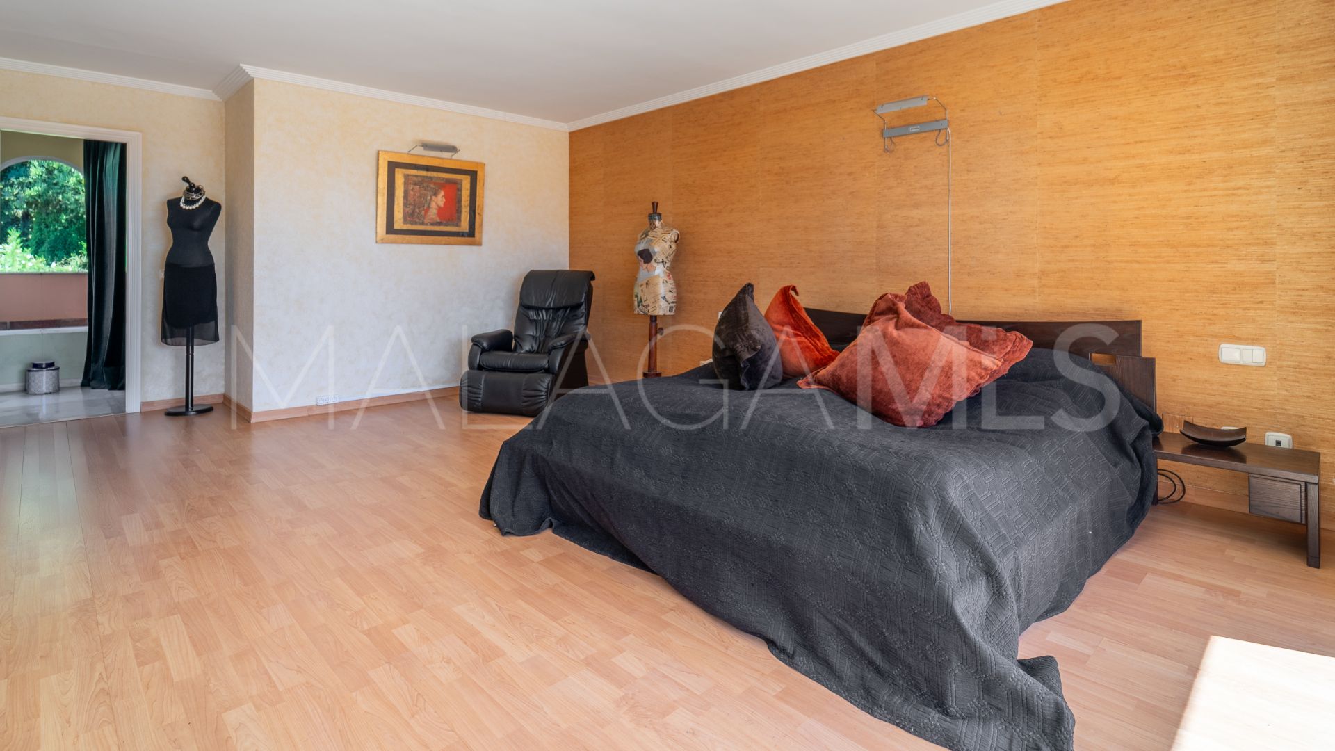 Villa for sale in Cerrado de Elviria