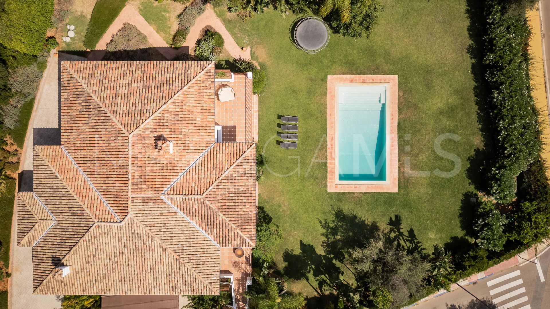 Villa for sale in Marbella Golden Mile