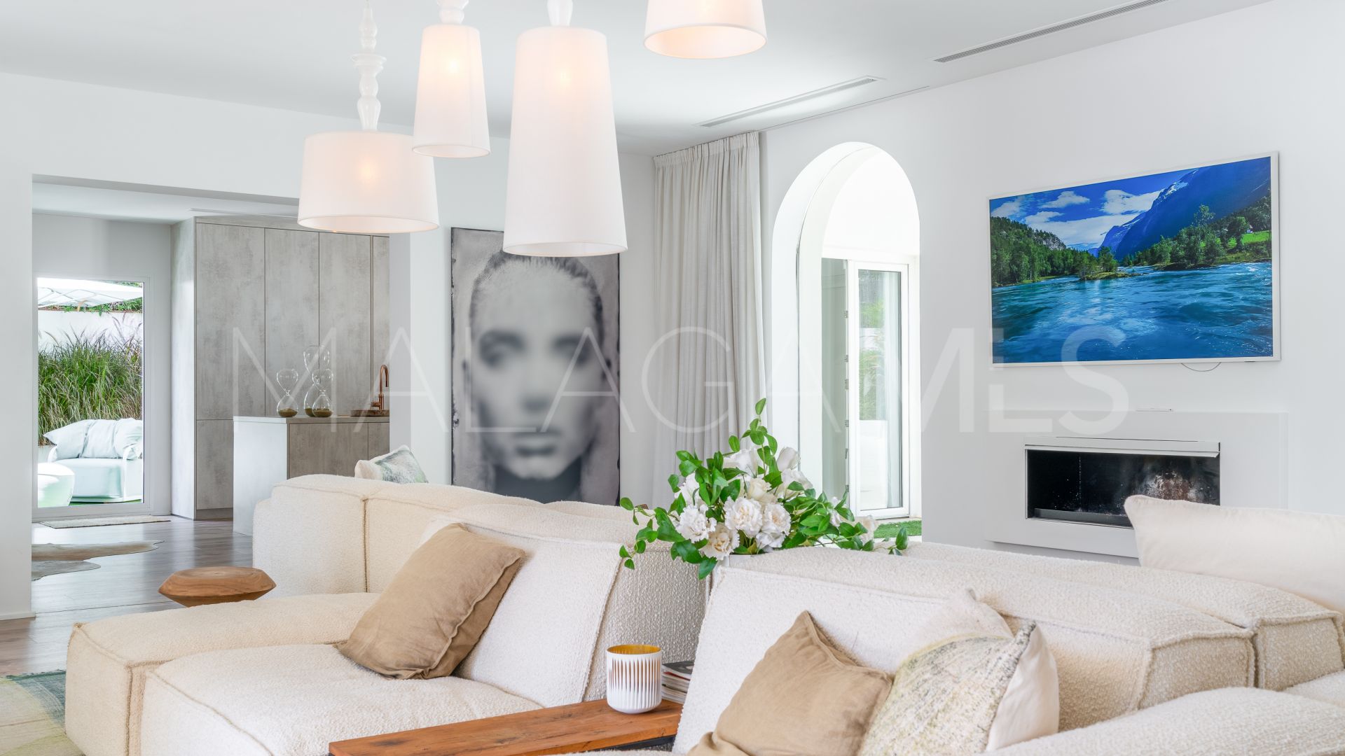 Villa for sale in Guadalmina Alta