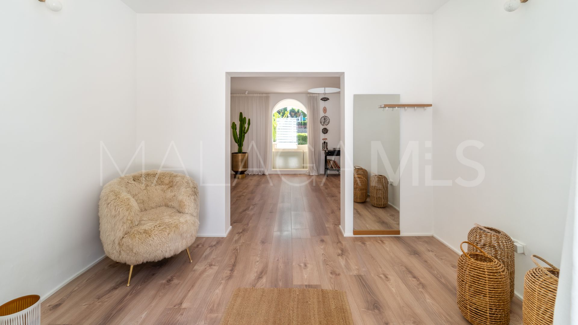 Villa for sale in Guadalmina Alta