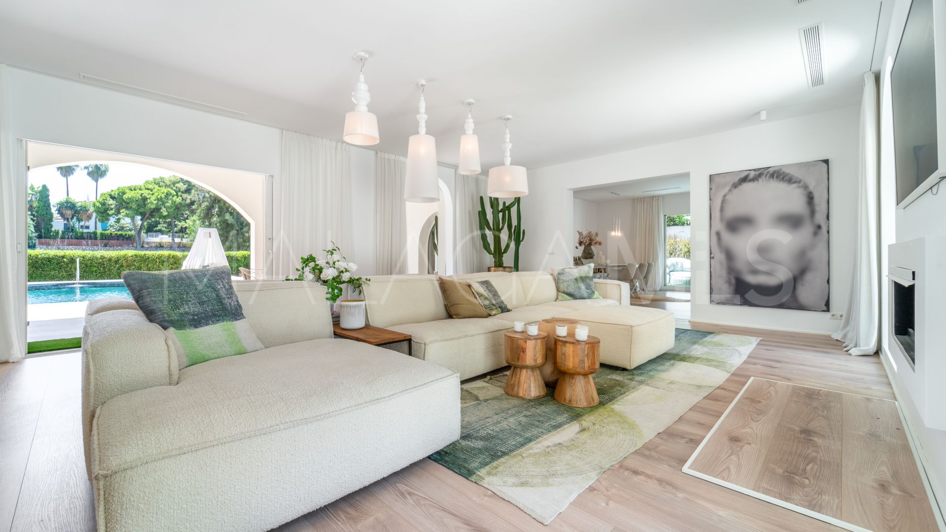 Villa for sale in Guadalmina Alta