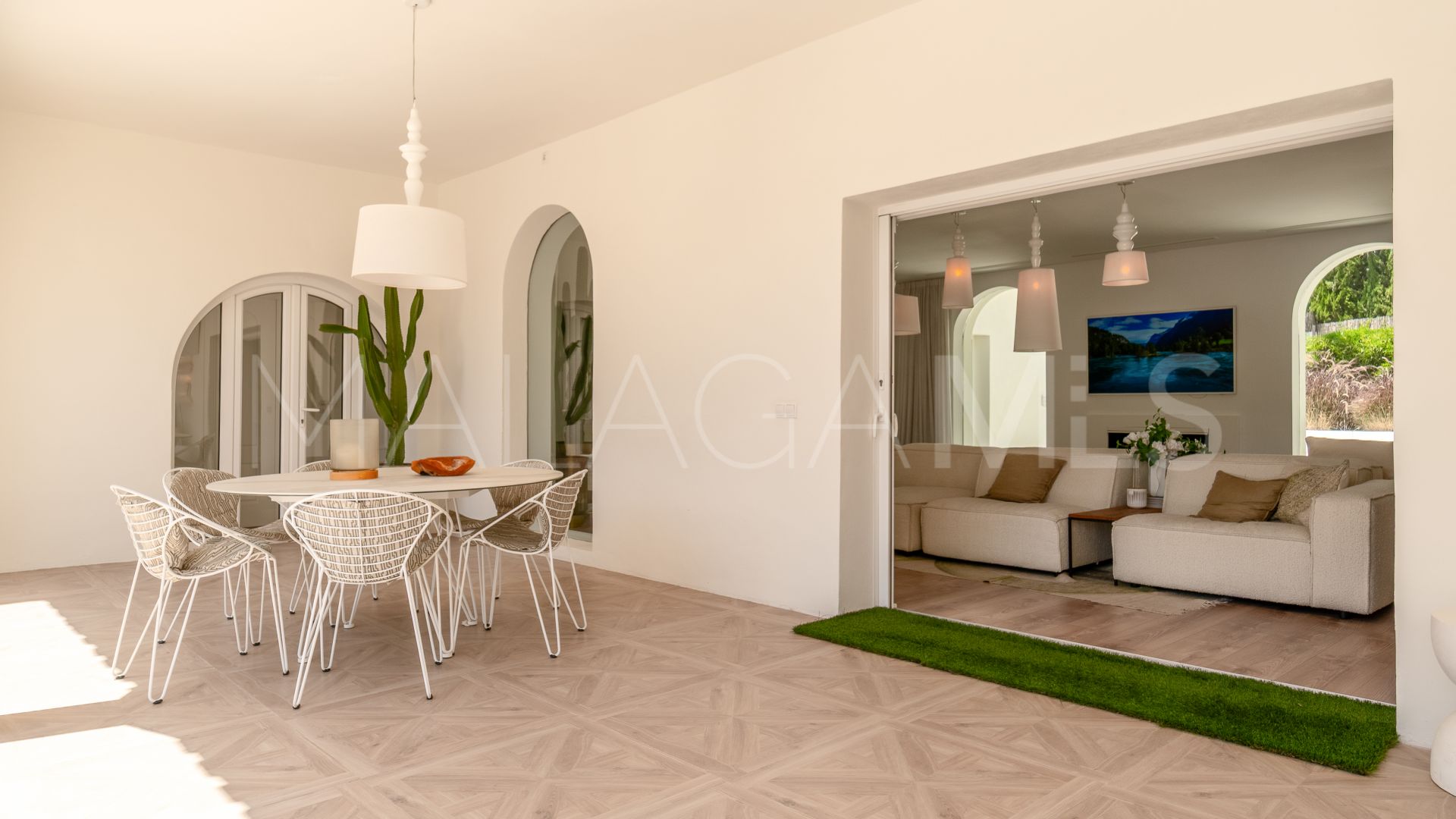 Villa for sale in Guadalmina Alta