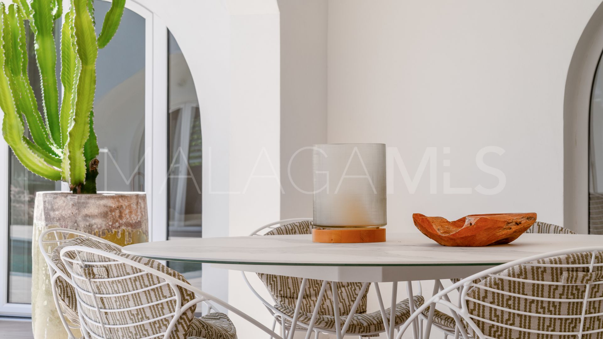 Villa for sale in Guadalmina Alta