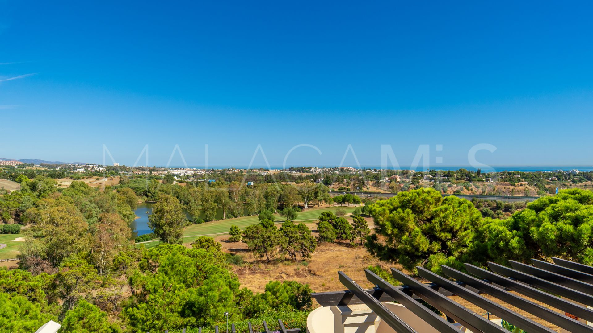Zweistöckiges penthouse for sale in Los Capanes del Golf