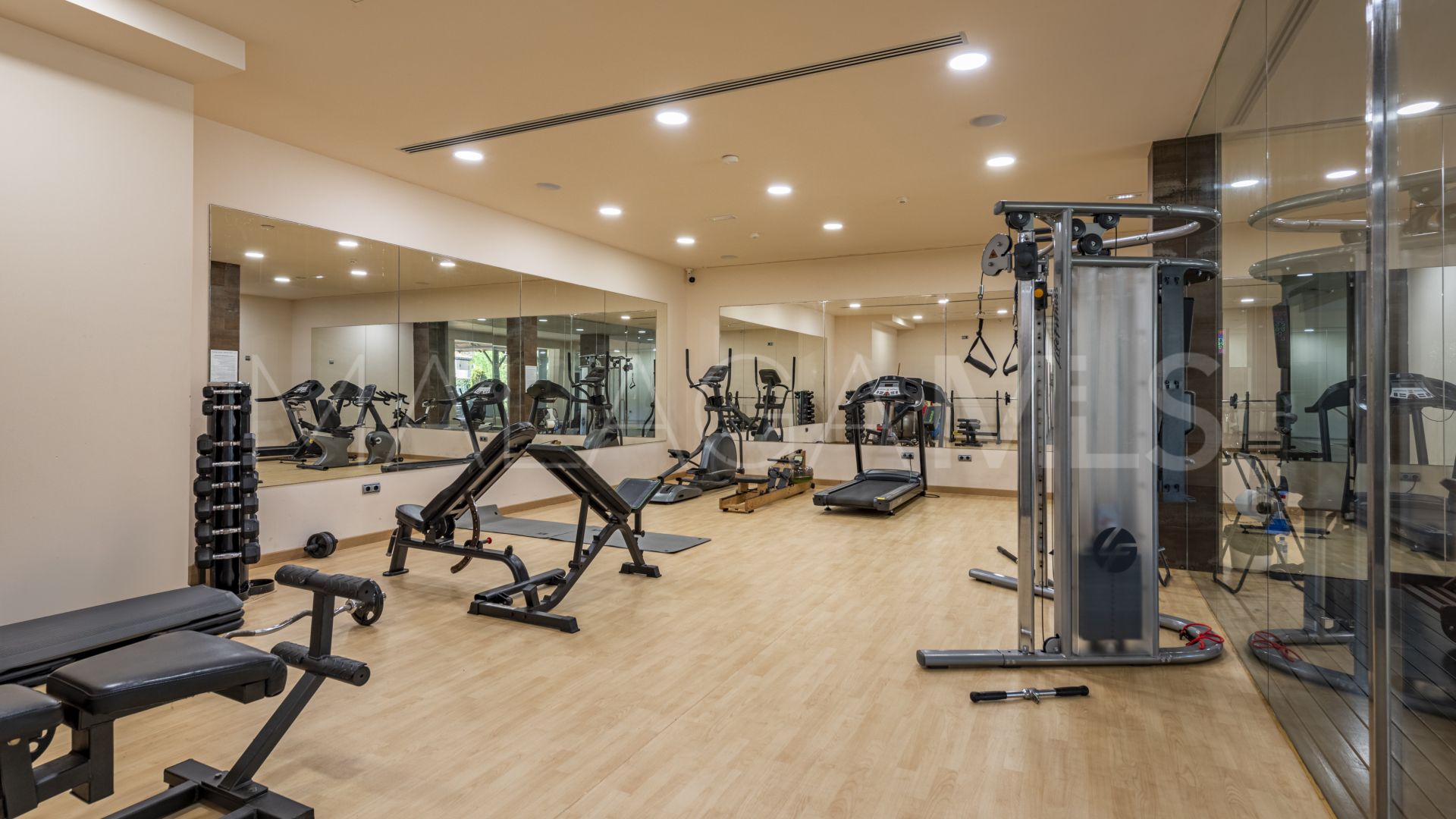 Zweistöckiges penthouse for sale in Los Capanes del Golf