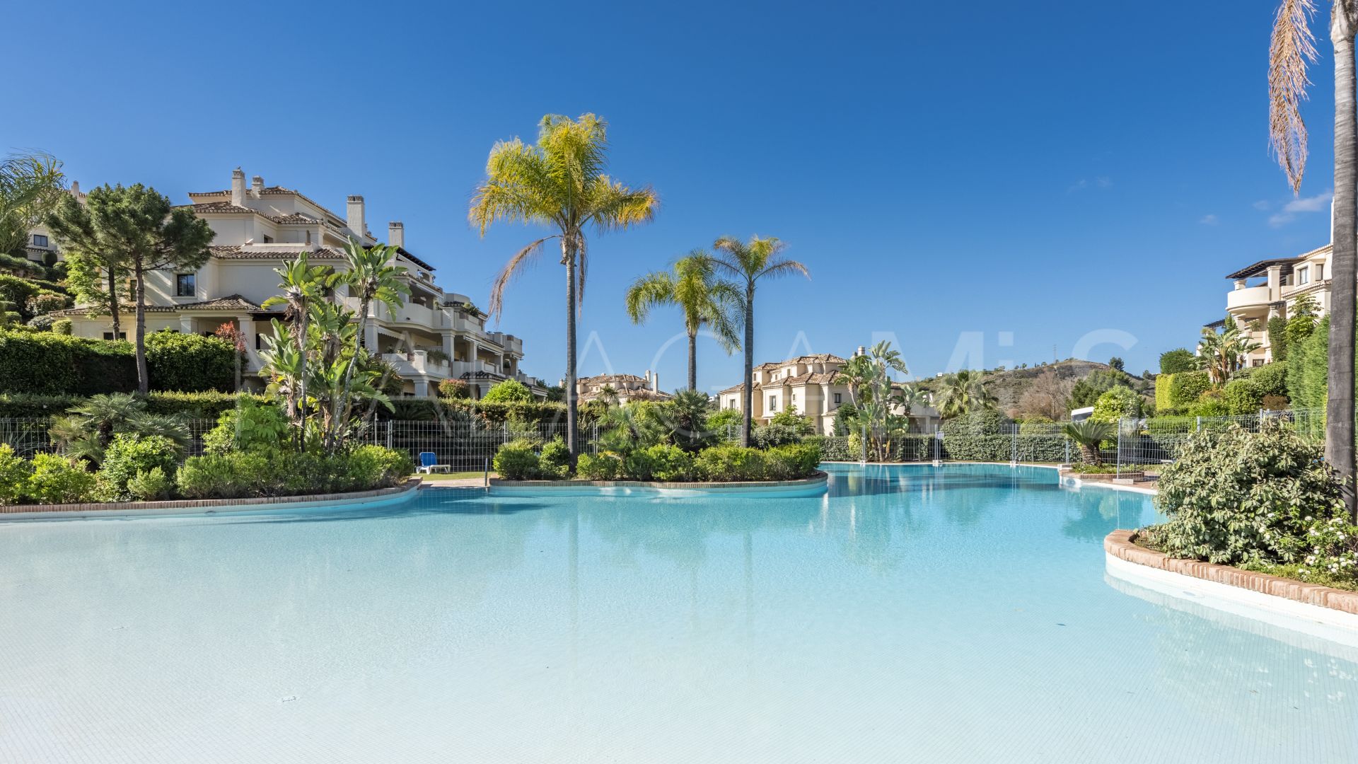 Zweistöckiges penthouse for sale in Los Capanes del Golf