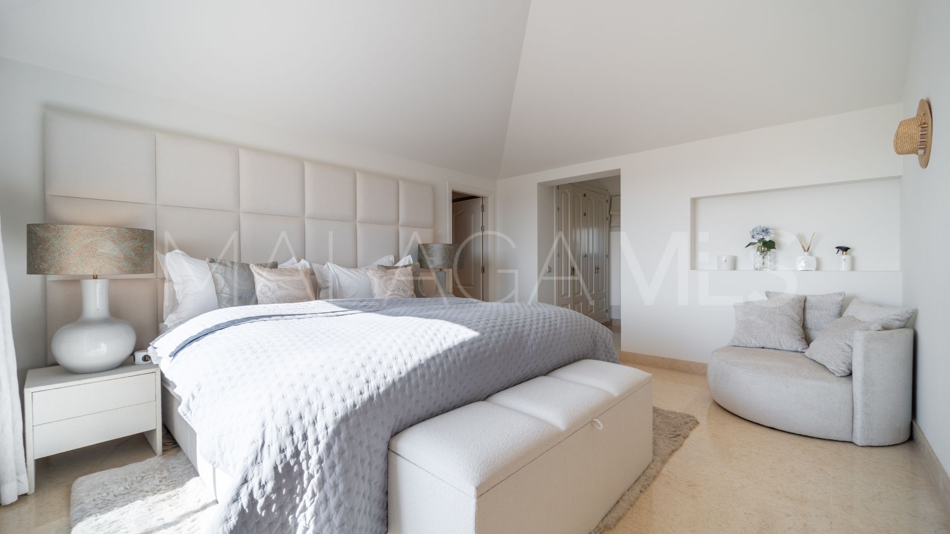 Zweistöckiges penthouse for sale in Los Capanes del Golf