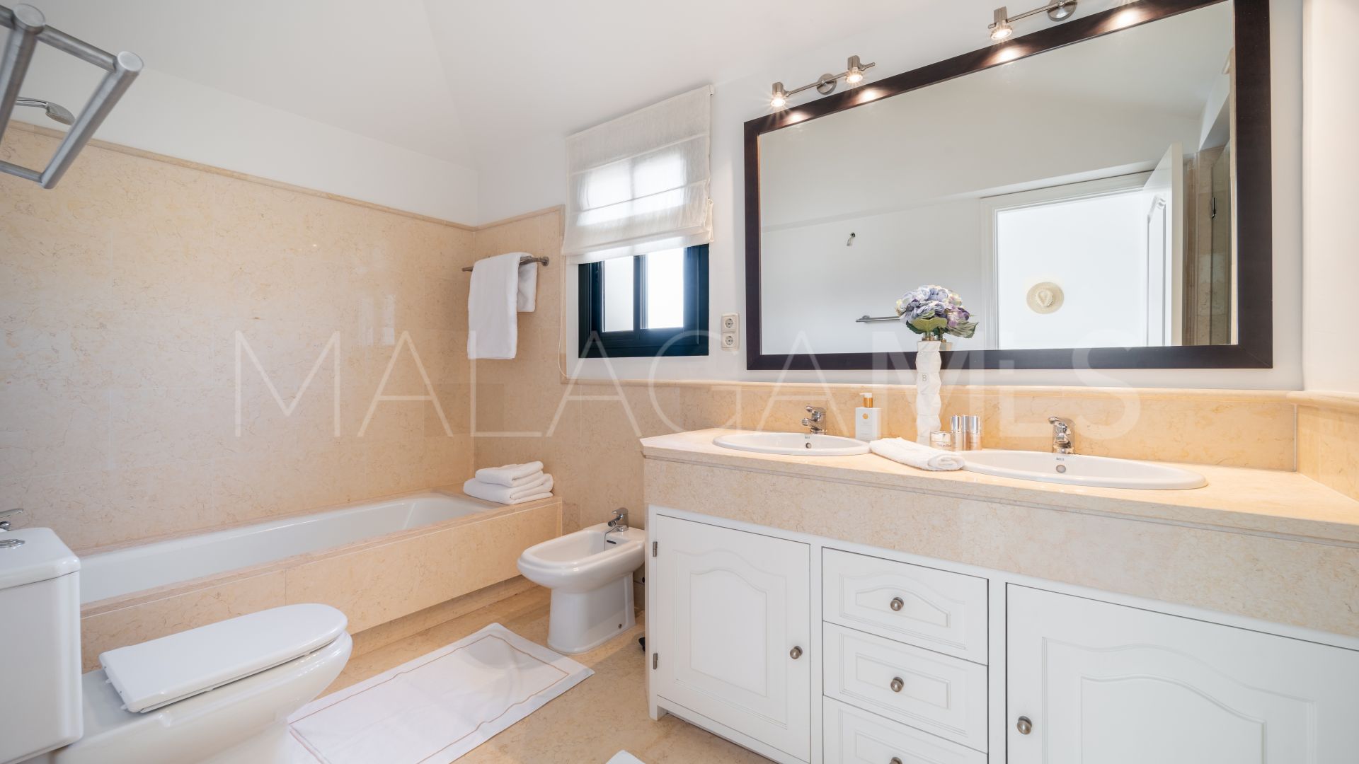 Zweistöckiges penthouse for sale in Los Capanes del Golf