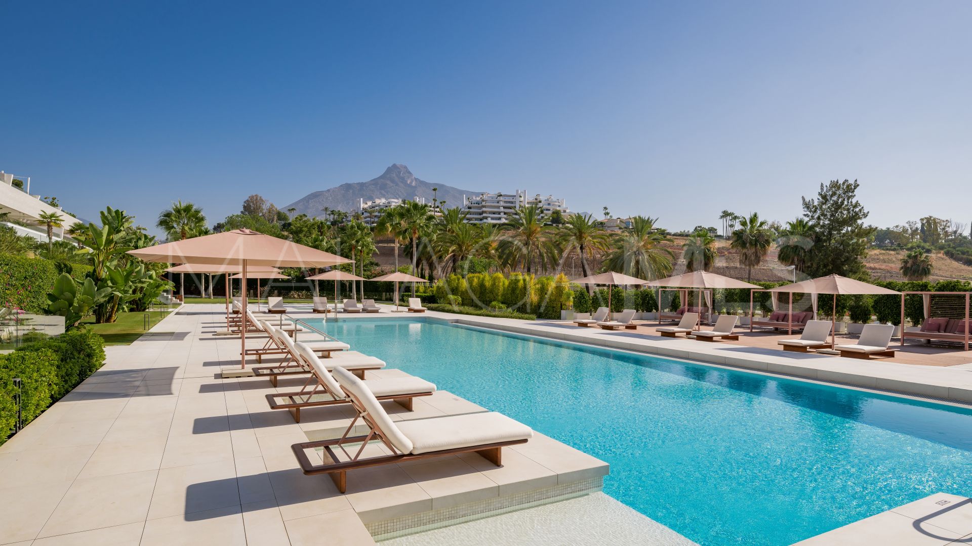 Ground floor duplex for sale in Epic Marbella