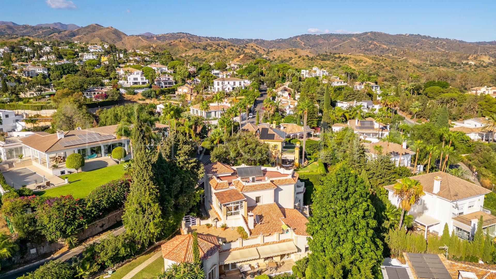 For sale villa in El Rosario with 5 bedrooms