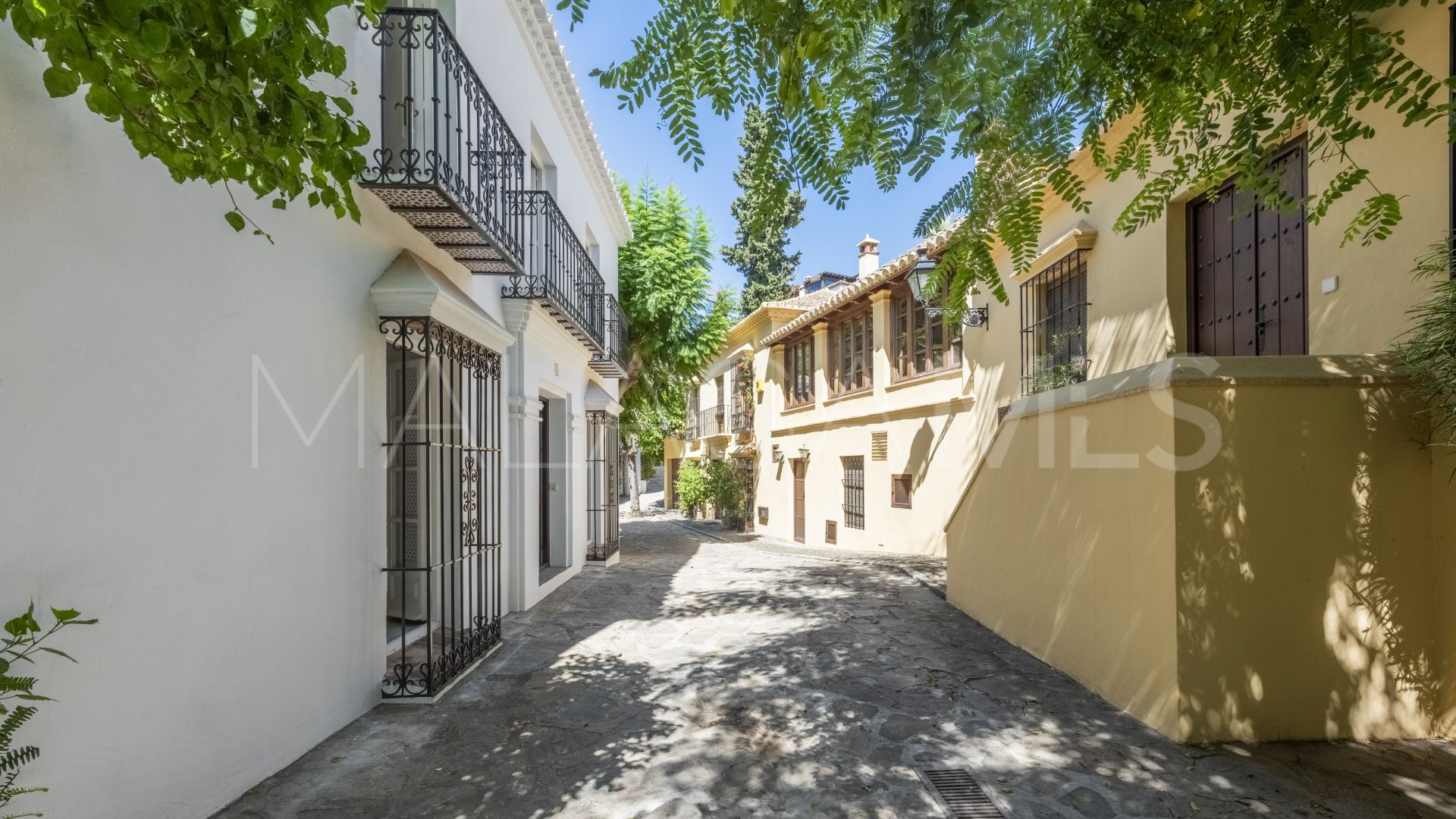 Town house in Lomas Pueblo for sale