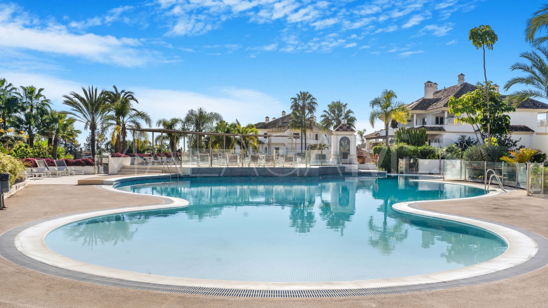 Duplex penthouse for sale in Monte Paraiso