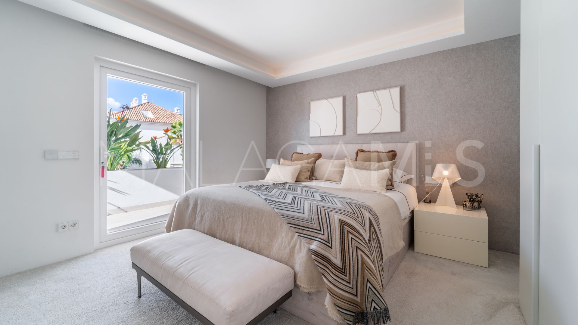 Duplex penthouse for sale in Monte Paraiso